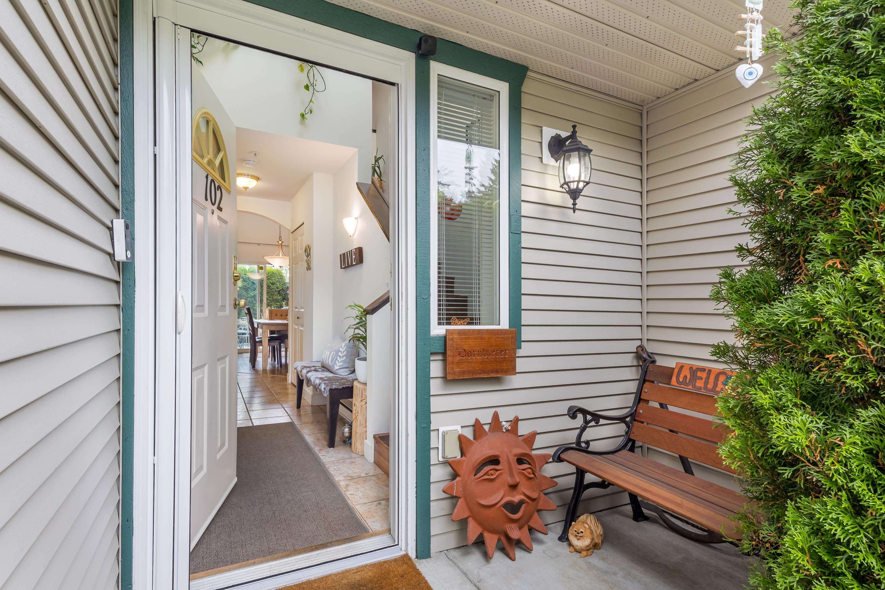 102 - 5711 Ebbtide Street, Sechelt, V7Z 0J5 — photo 3