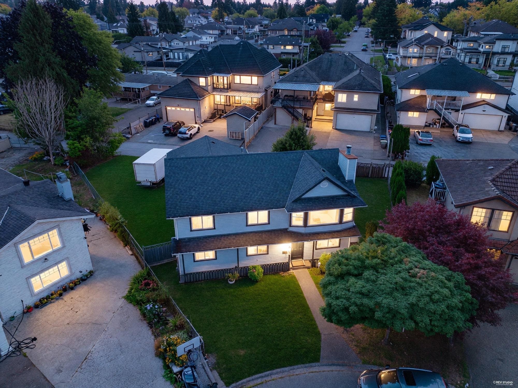 8020 Dominion Place, Surrey, V3W 6B2 — photo 3