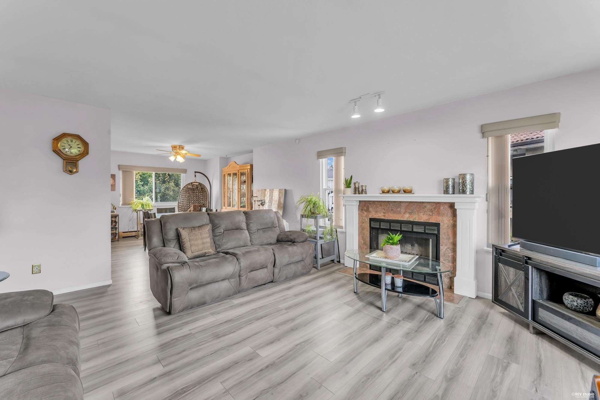 8020 Dominion Place, Surrey, V3W 6B2 — photo 5
