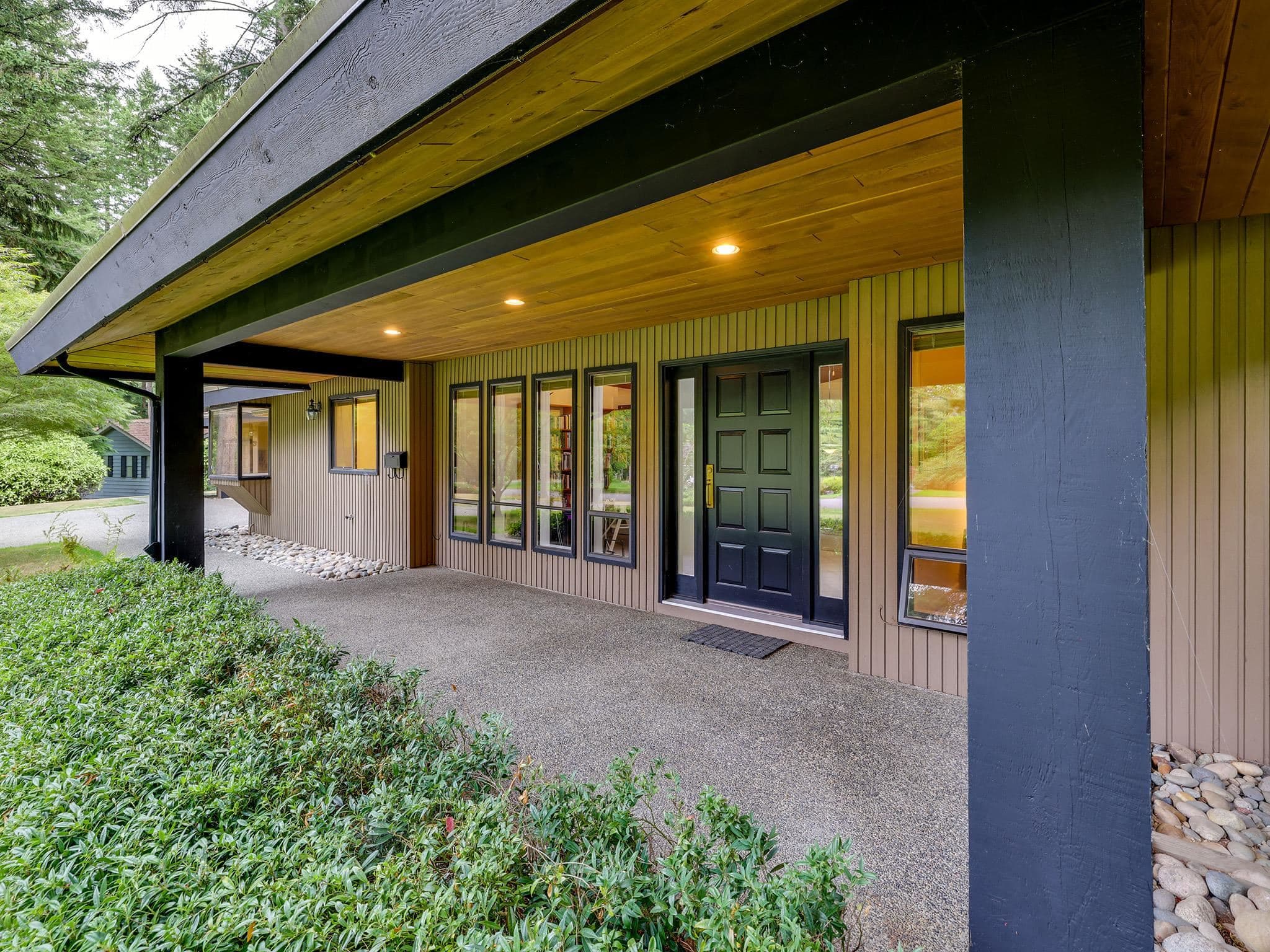 2910 Chantrell Place, Surrey, V4A 4A5 — photo 2