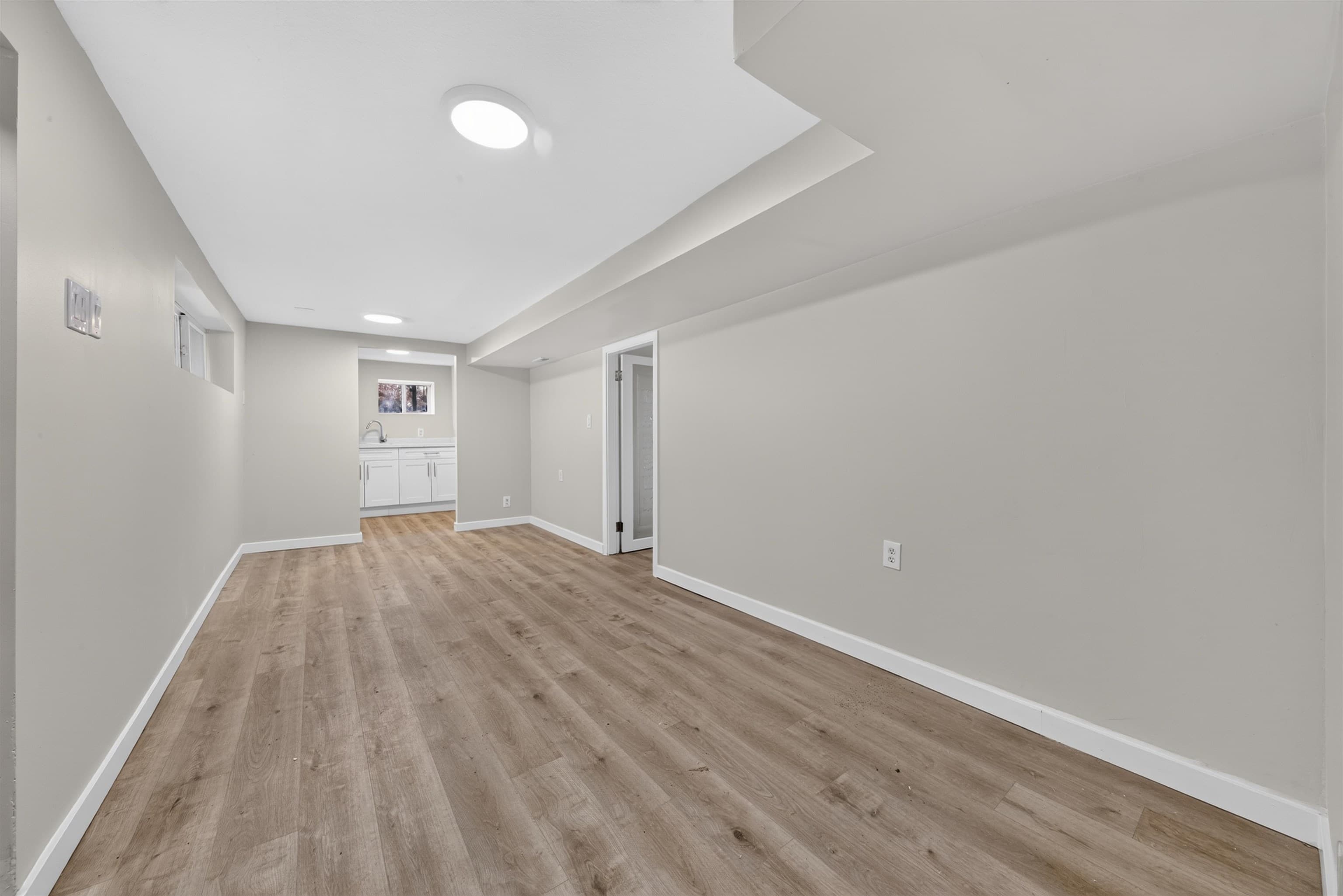 4116 Gilpin Crescent, Burnaby, V5G 2K2 — photo 2