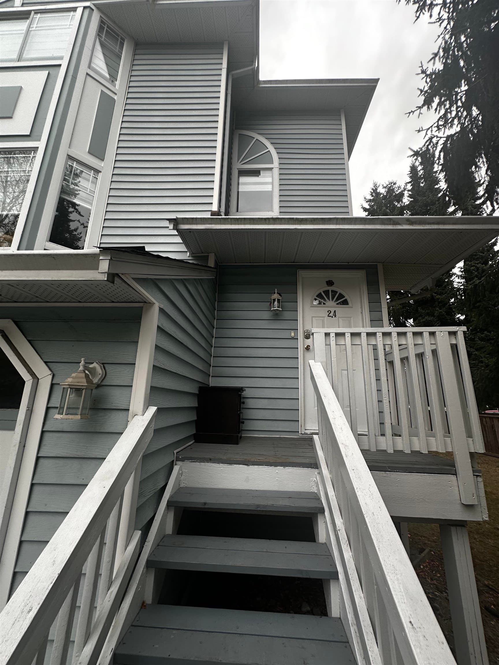 24 - 15550 89 Avenue, Surrey