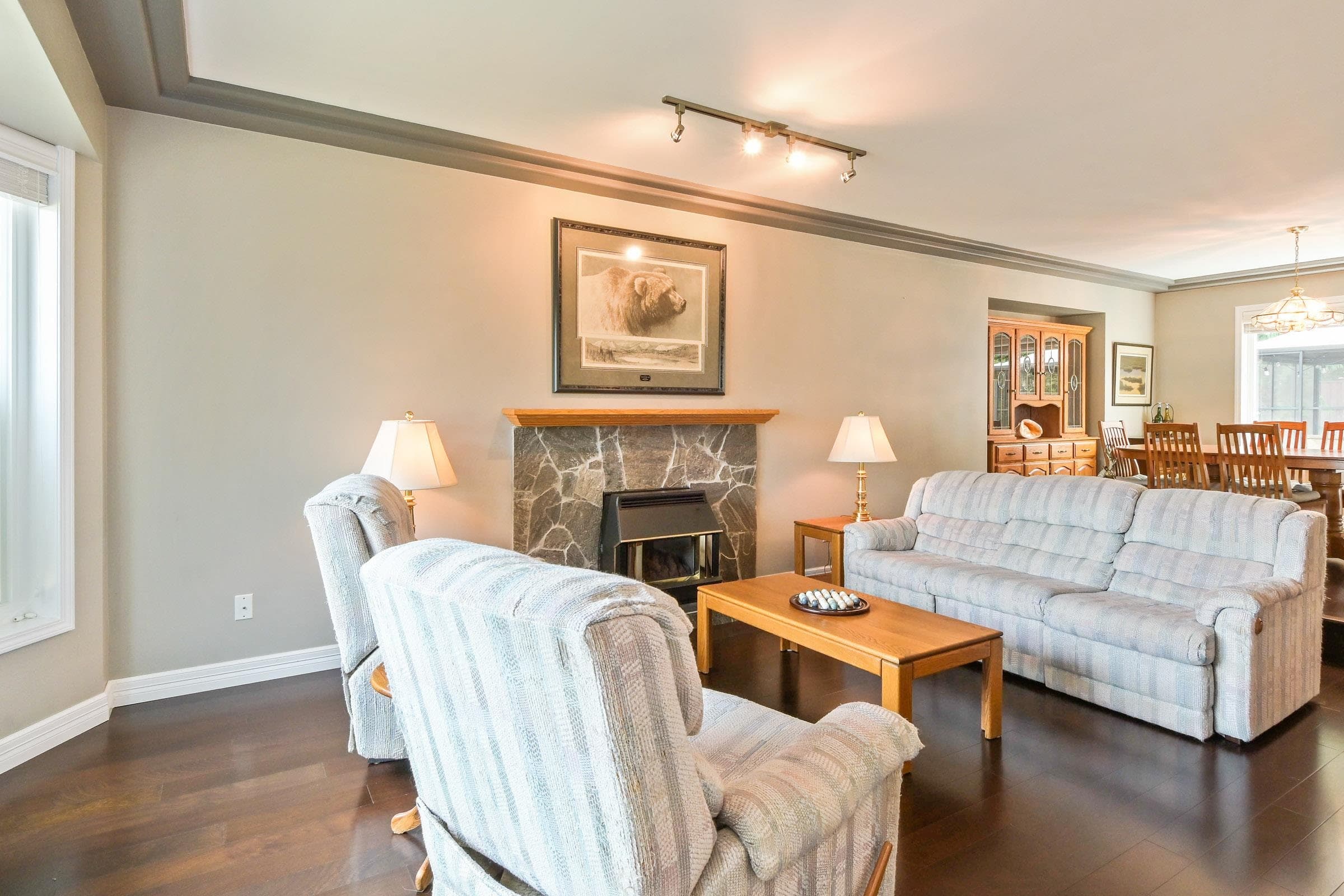 8415 214 Street, Langley, V1M 2J2 — photo 3