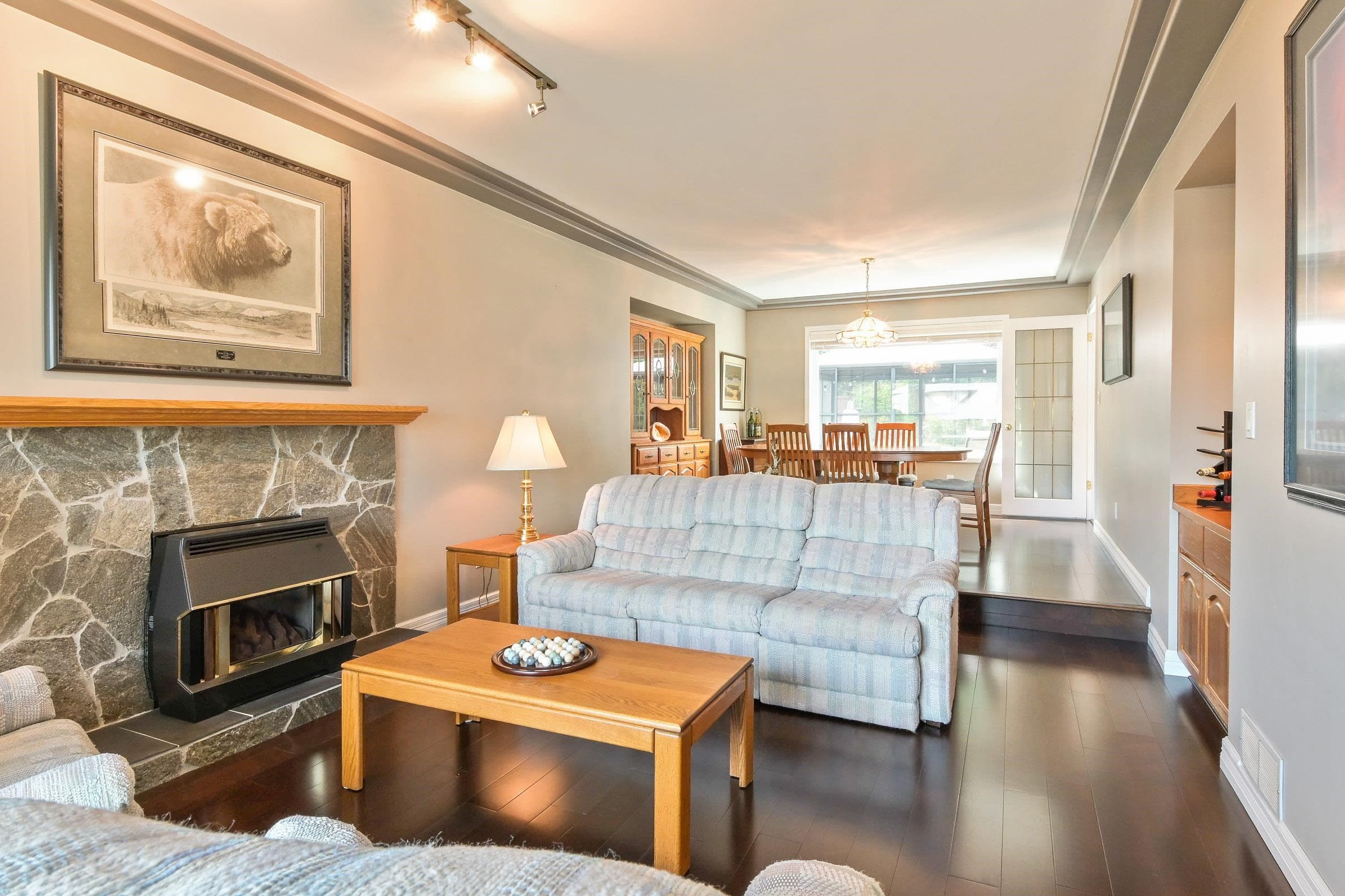 8415 214 Street, Langley, V1M 2J2 — photo 4