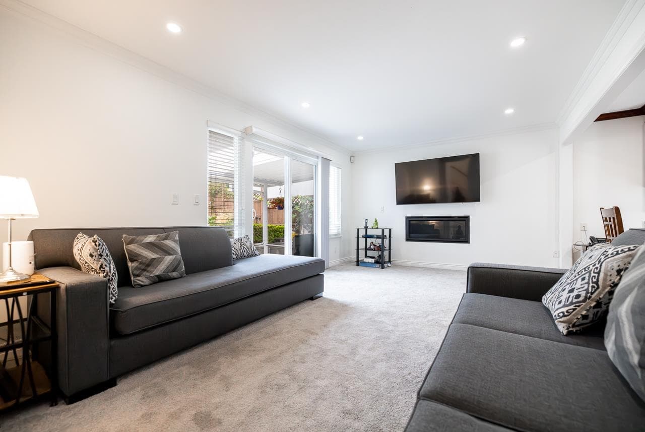 432 Riverview Crescent, Coquitlam, V3C 4X8 — photo 2