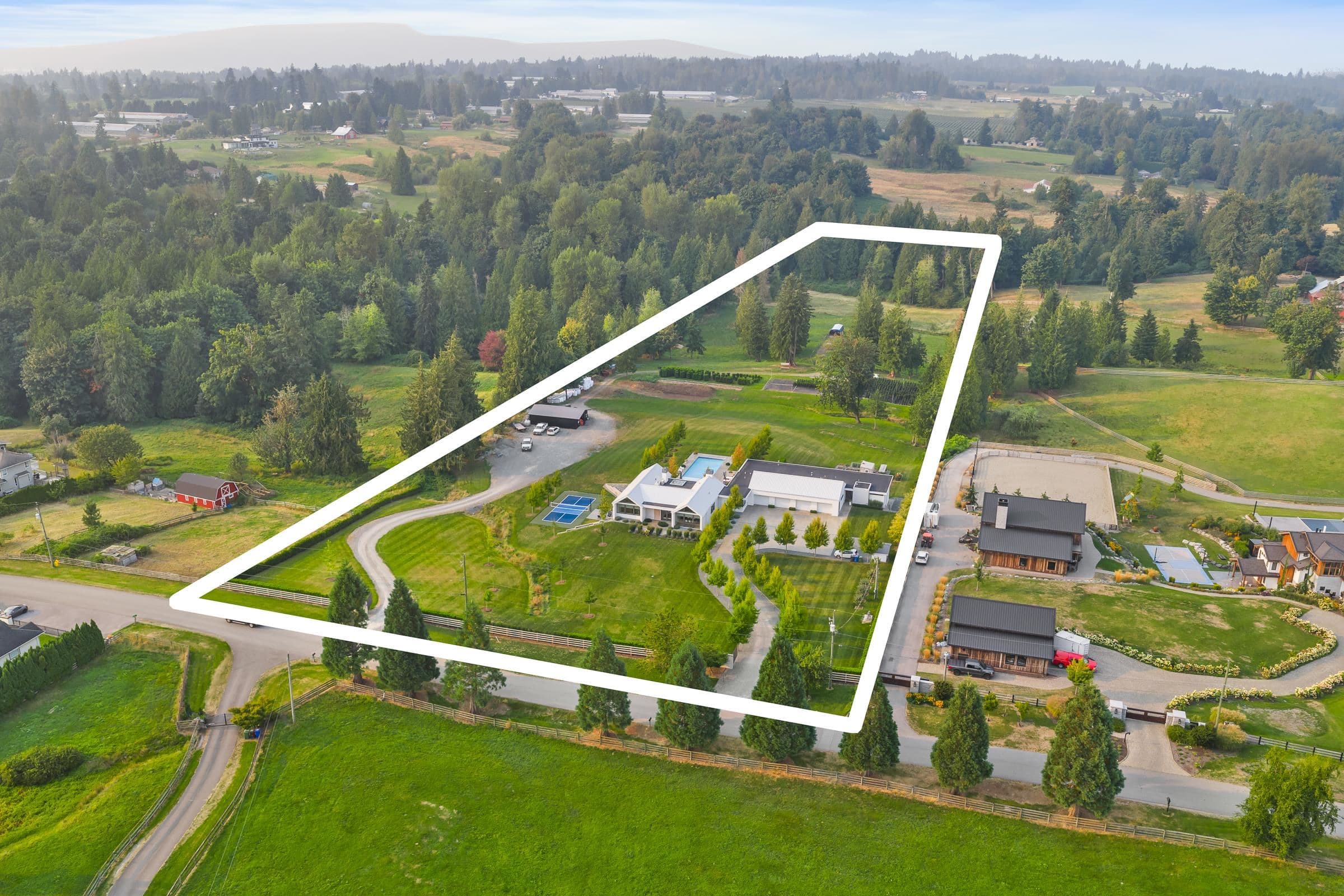 29091 Tamaric Avenue, Abbotsford, V4X 2C9 — photo 3