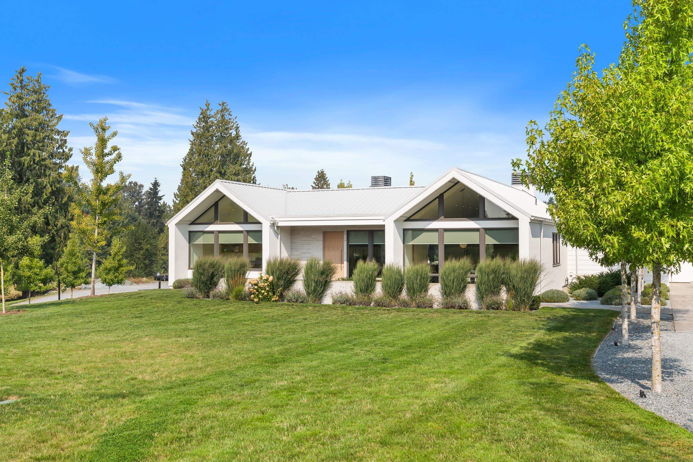 29091 Tamaric Avenue, Abbotsford, V4X 2C9 — photo 4