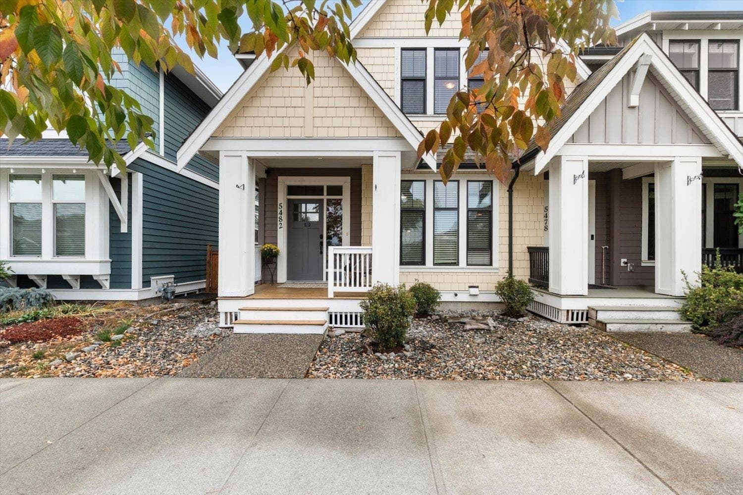 5482 Peach Road, Chilliwack, V2R 0X7 — photo 2
