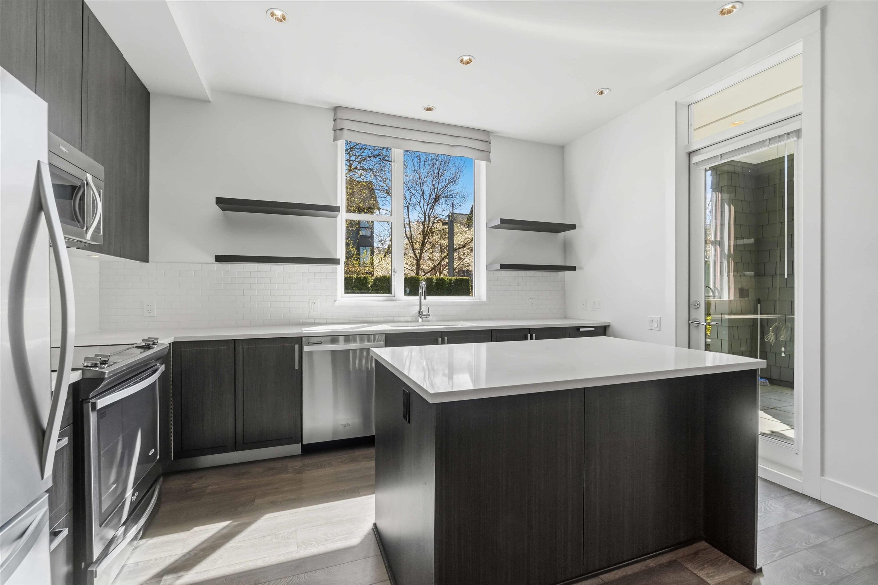 109 - 550 Seaborne Place, Port Coquitlam, V3B 0L3 — photo 3