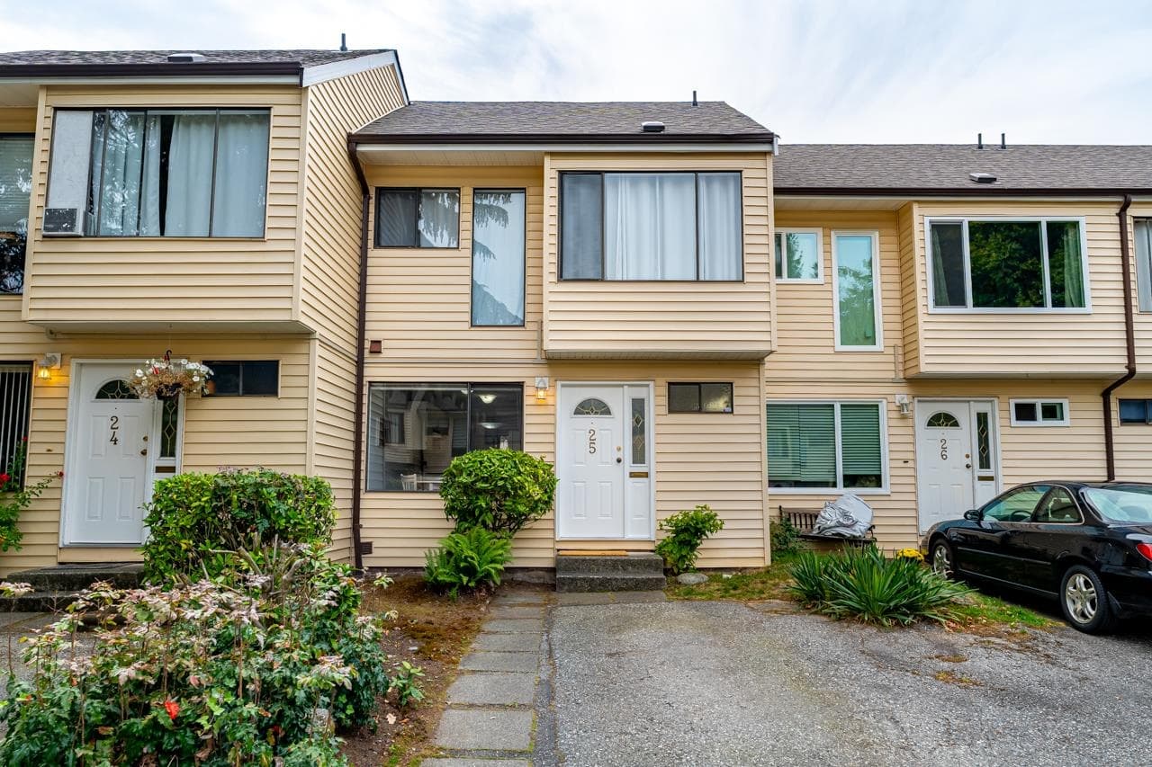 25 - 9346 128 Street, Surrey