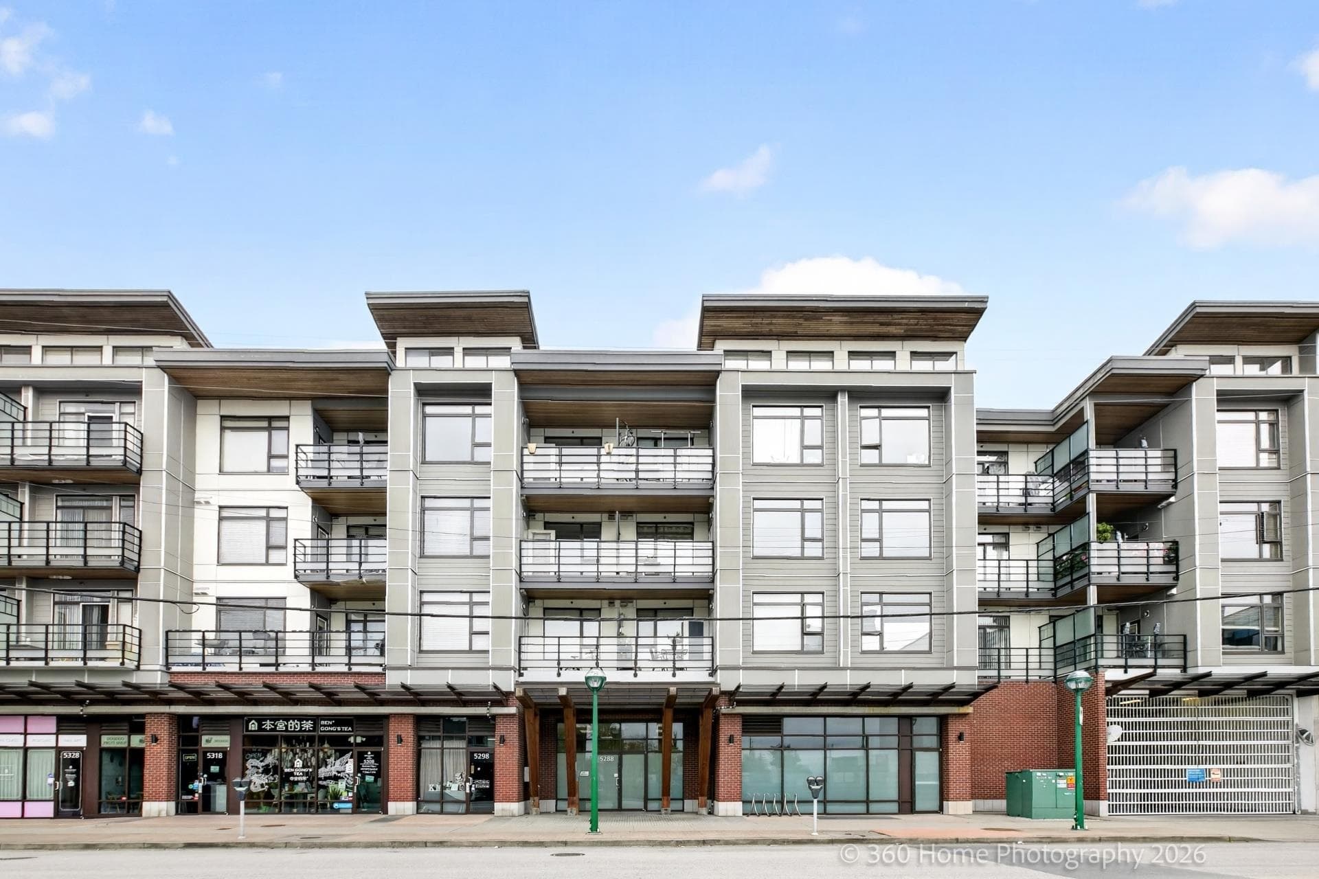 202 - 5288 Grimmer Street, Burnaby, V5H 0C5 — photo 2