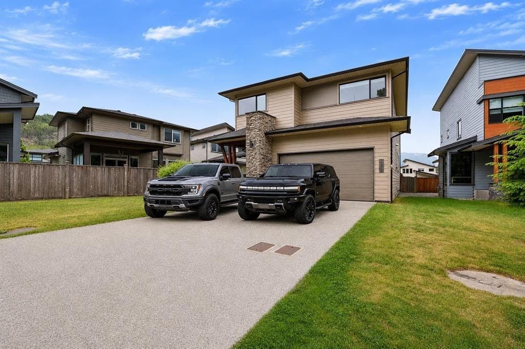 39340 Falcon Crescent, Squamish, V8B 0Y9 — photo 1