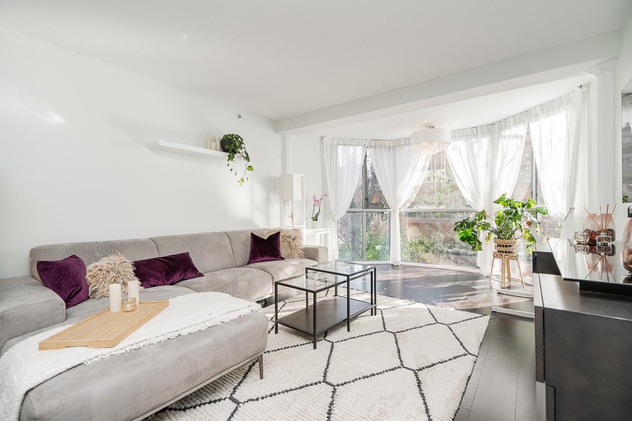 403 - 811 Helmcken Street, Vancouver, V6Z 1B1 — photo 1