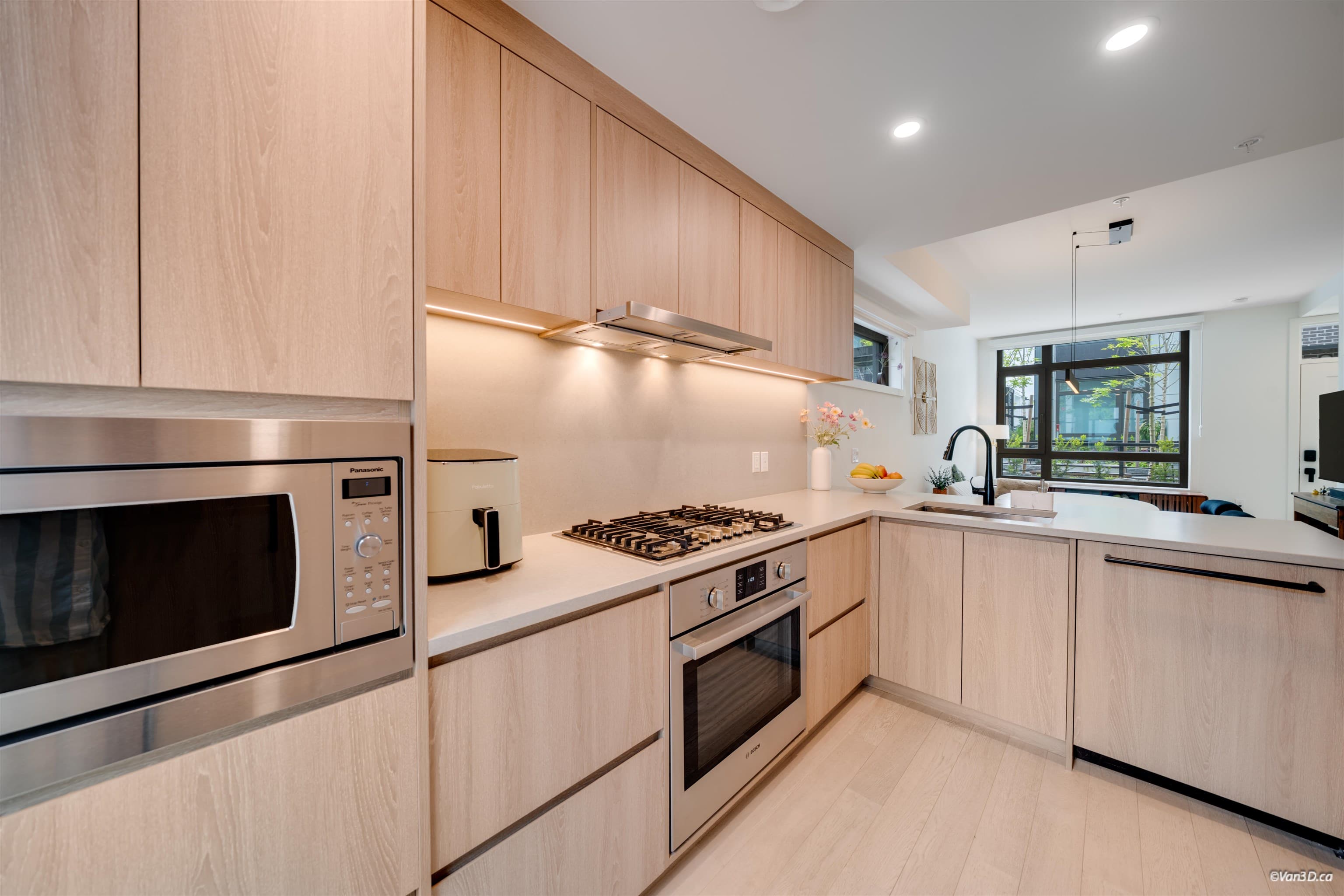 6292 Oak Street, Vancouver, V6M 2W4 — photo 4