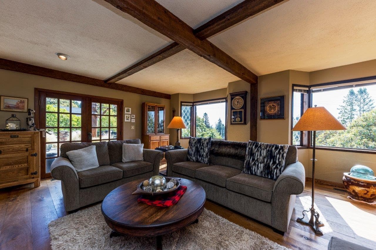 350 E Windsor Road, North Vancouver, V7N 1K1 — photo 3