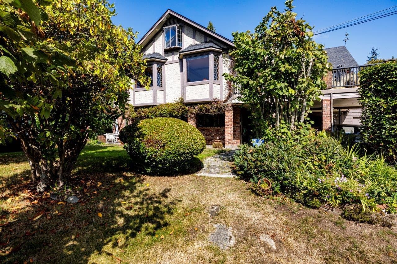 350 E Windsor Road, North Vancouver