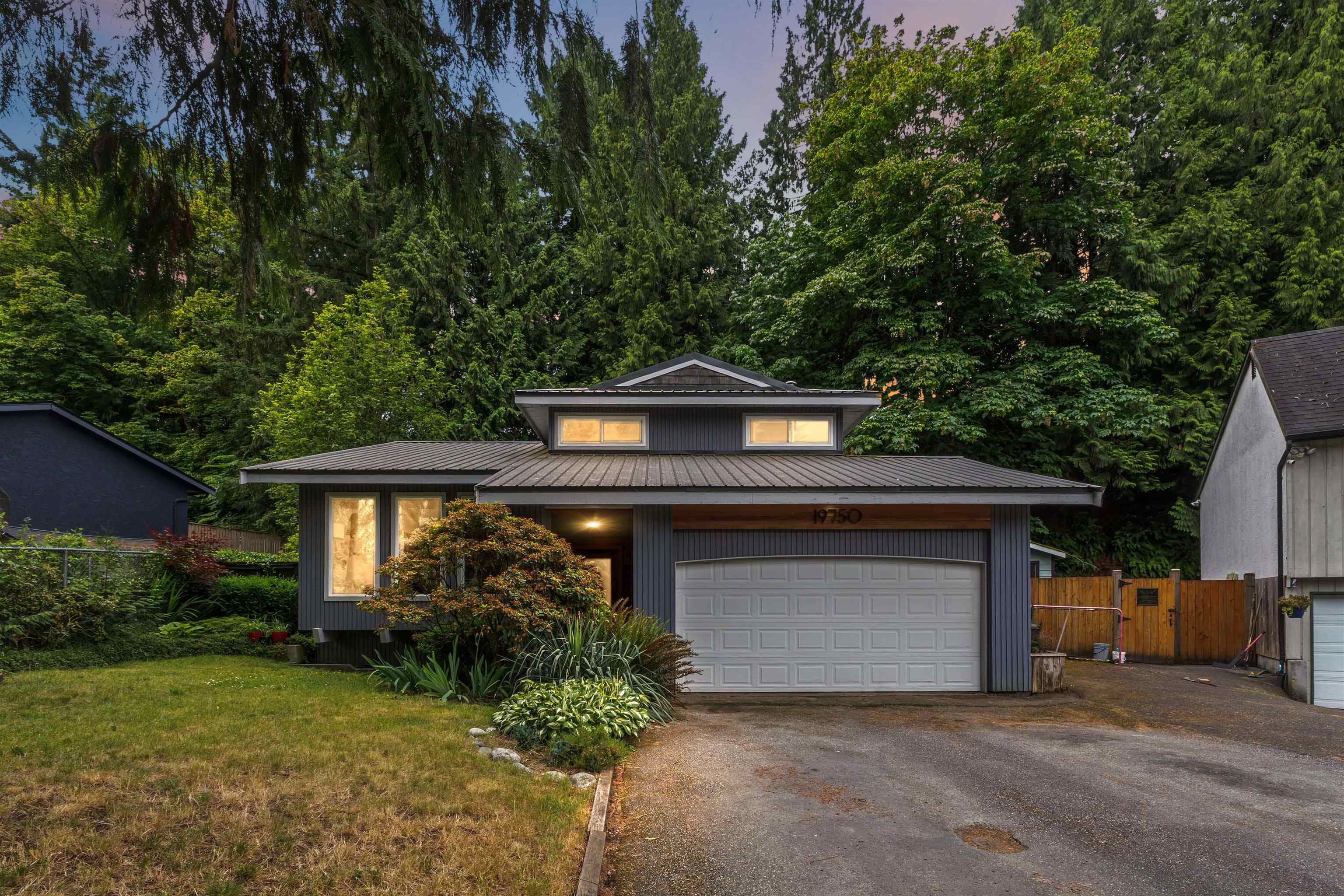 19750 N Wildwood Crescent, Pitt Meadows, V3Y 1M4 — photo 2