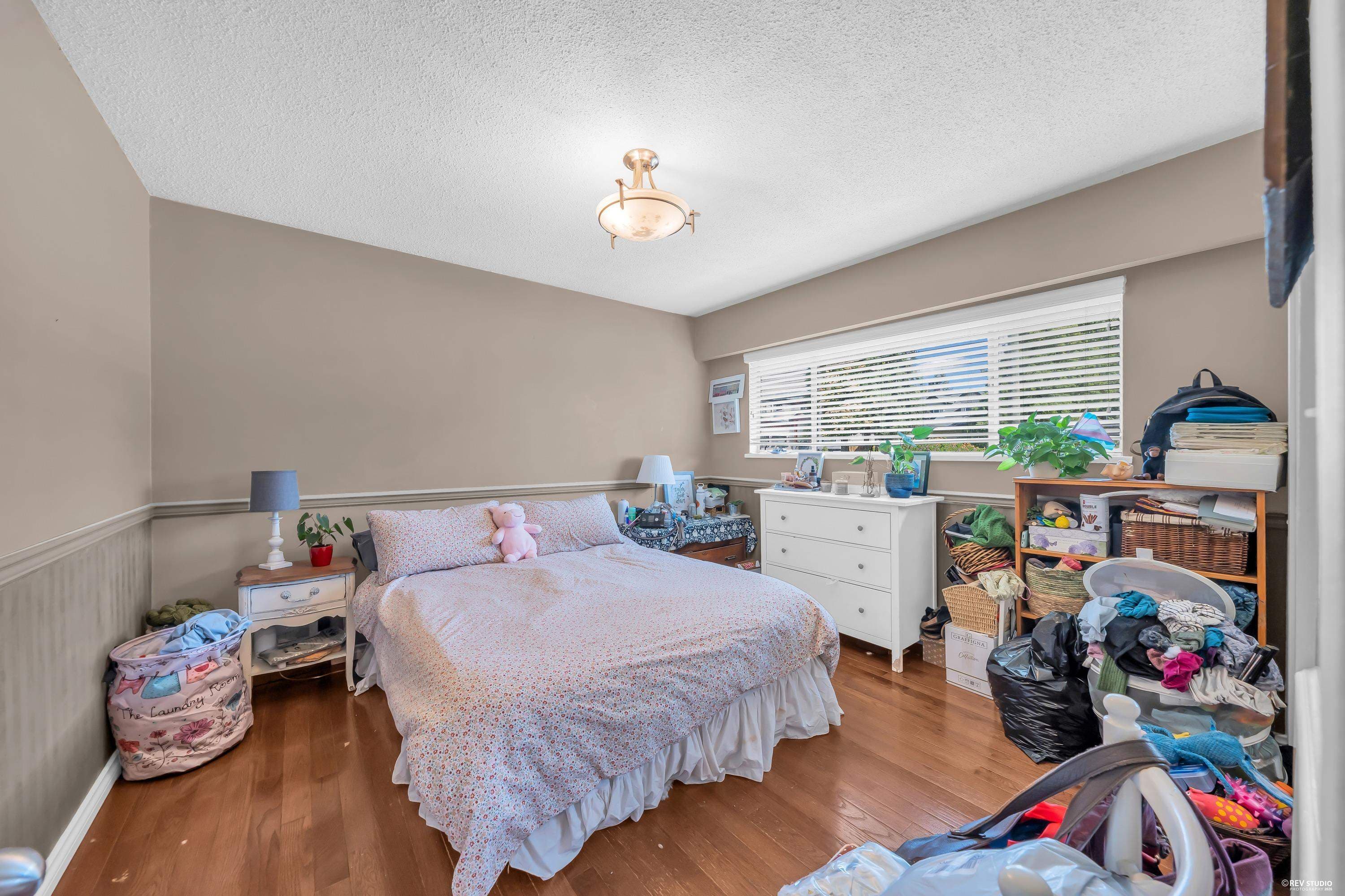 959 Caithness Crescent, Port Moody, V3H 1C7 — photo 1