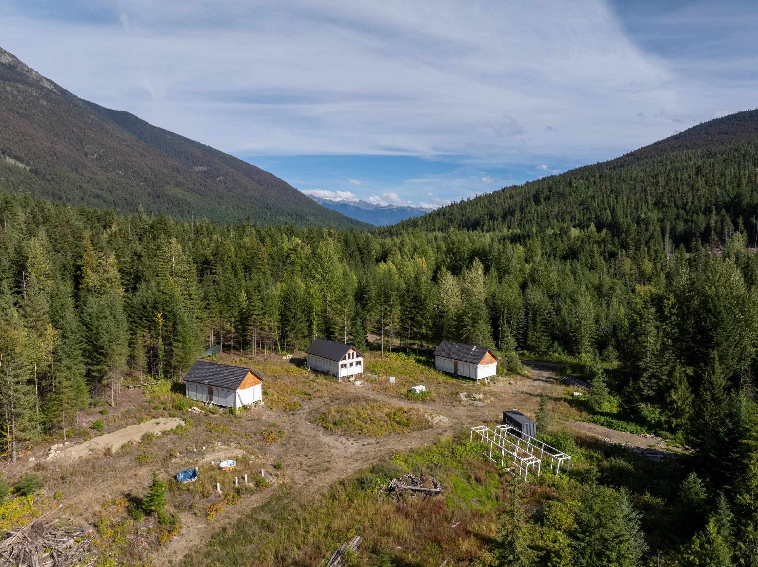 2730 Blackwater Road, D'Arcy, V0N 1L0 — photo 3