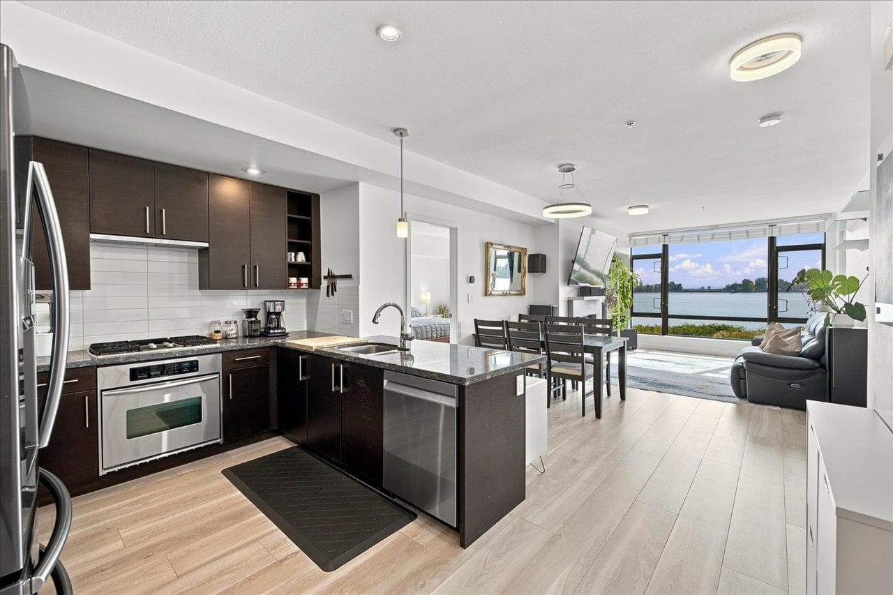 202 - 14200 Riverport Way, Richmond, V6W 1M4 — photo 1