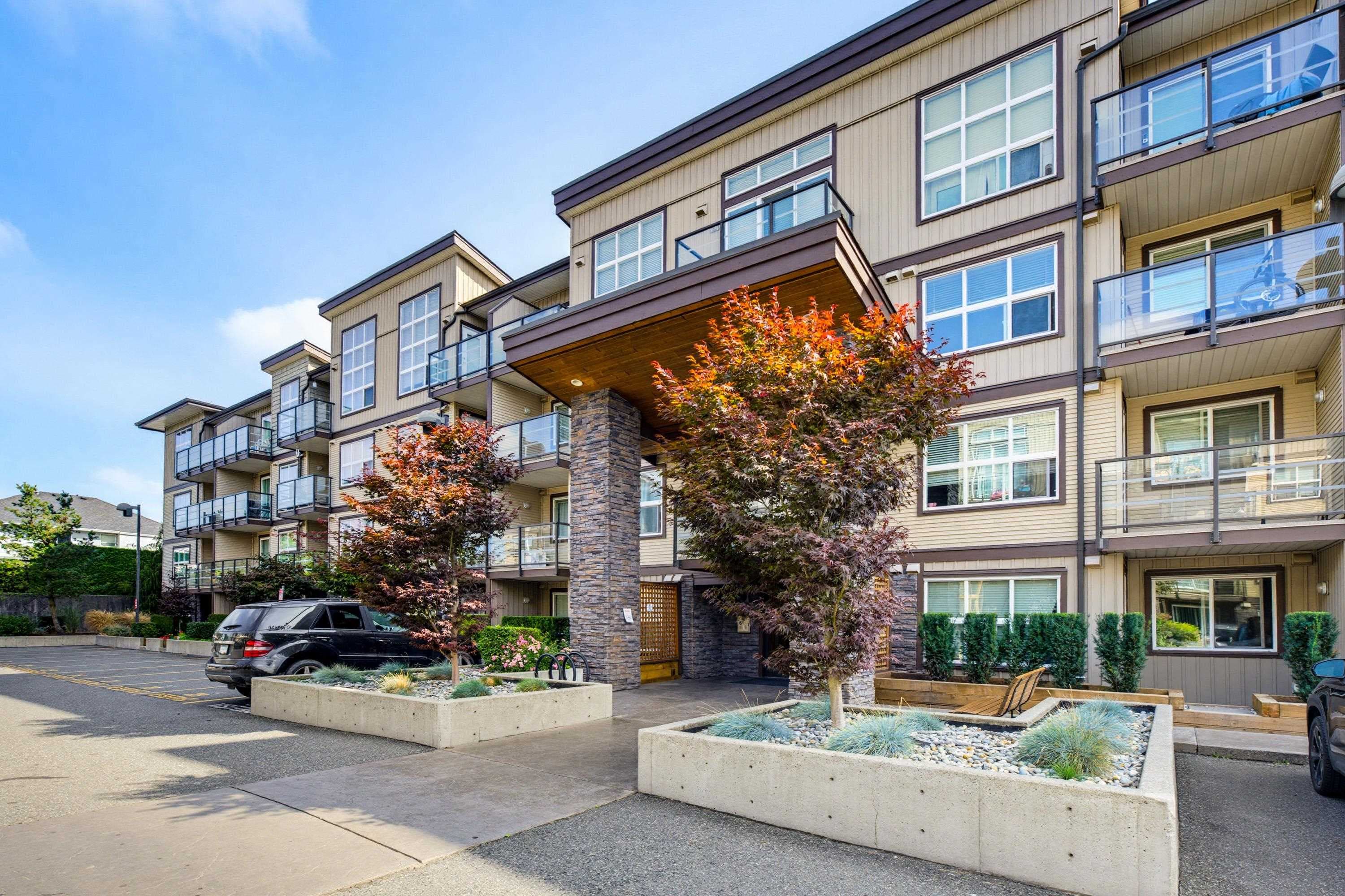 204 - 30525 Cardinal Avenue, Abbotsford, V2T 0A8 — photo 1