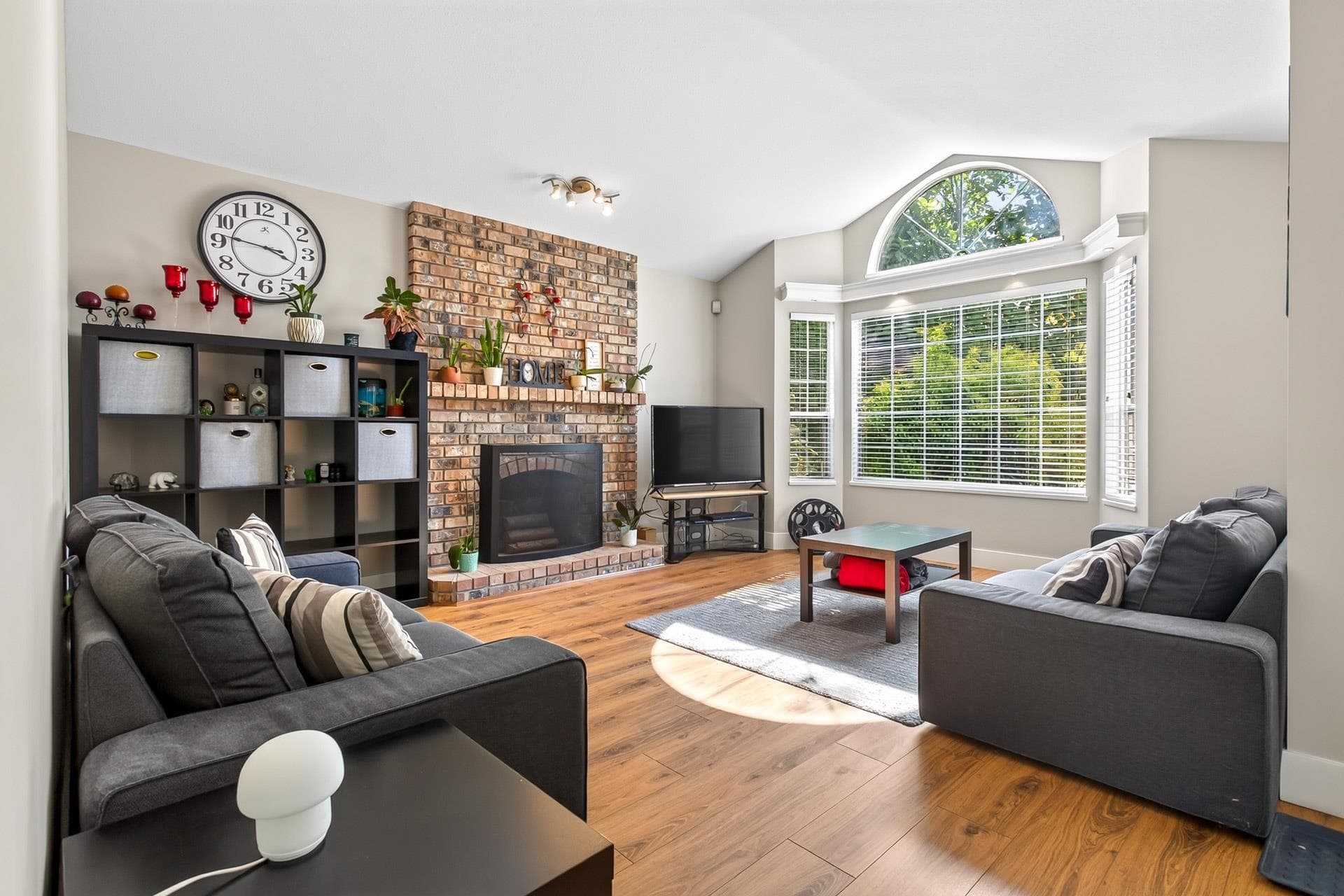 15733 98a Avenue, Surrey, V4N 2V7 — photo 4