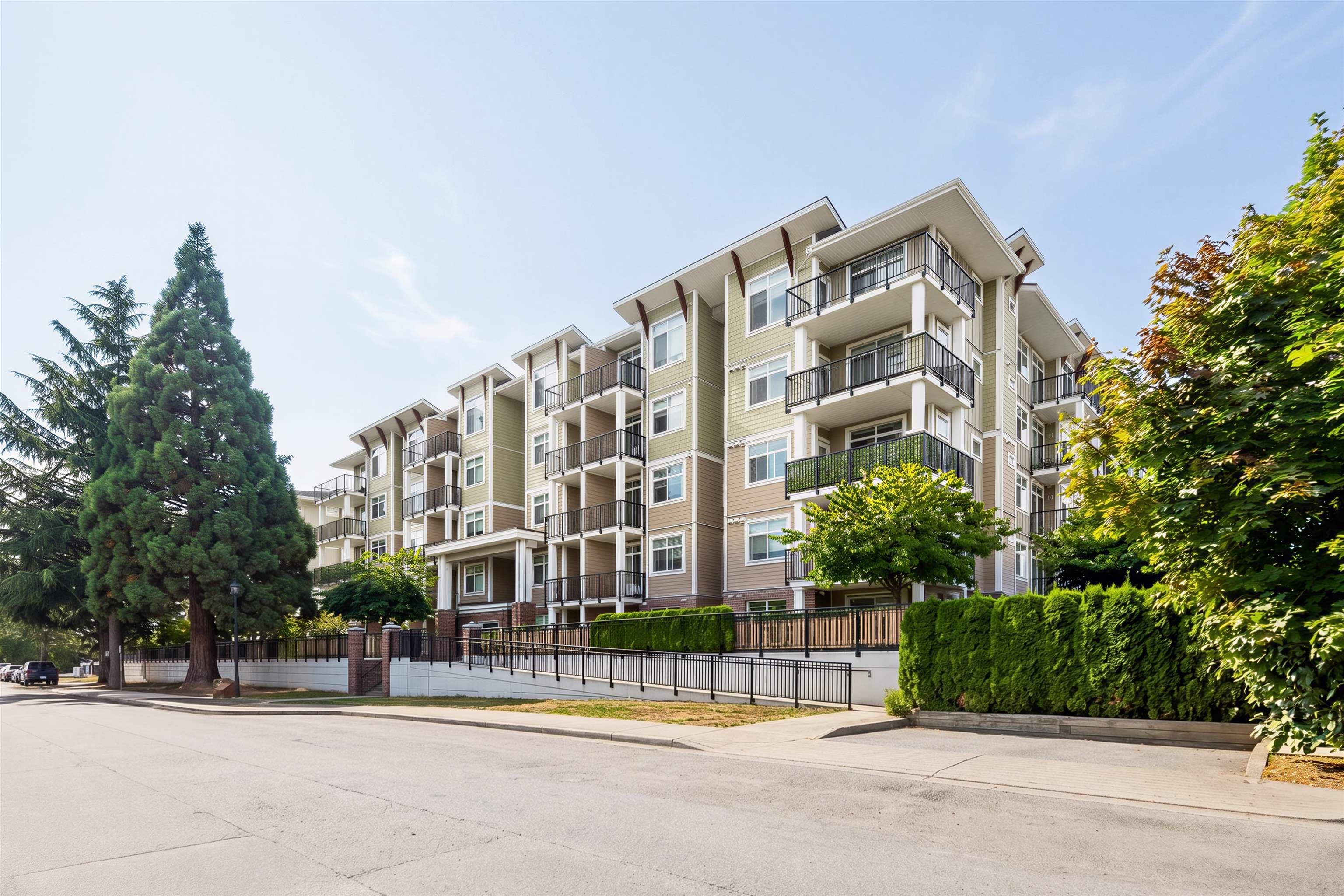 209 - 20686 Eastleigh Crescent, Langley, V3A 0M4 — photo 2