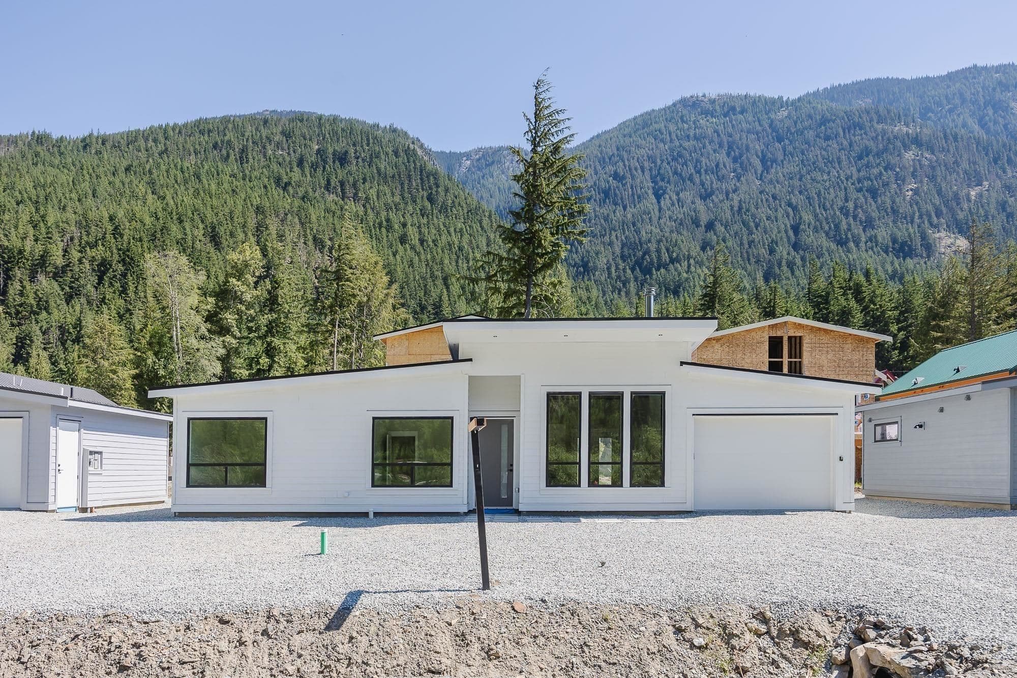 HG 187 - 71358 Grove Place, Hope, V0X 1L5 — photo 1