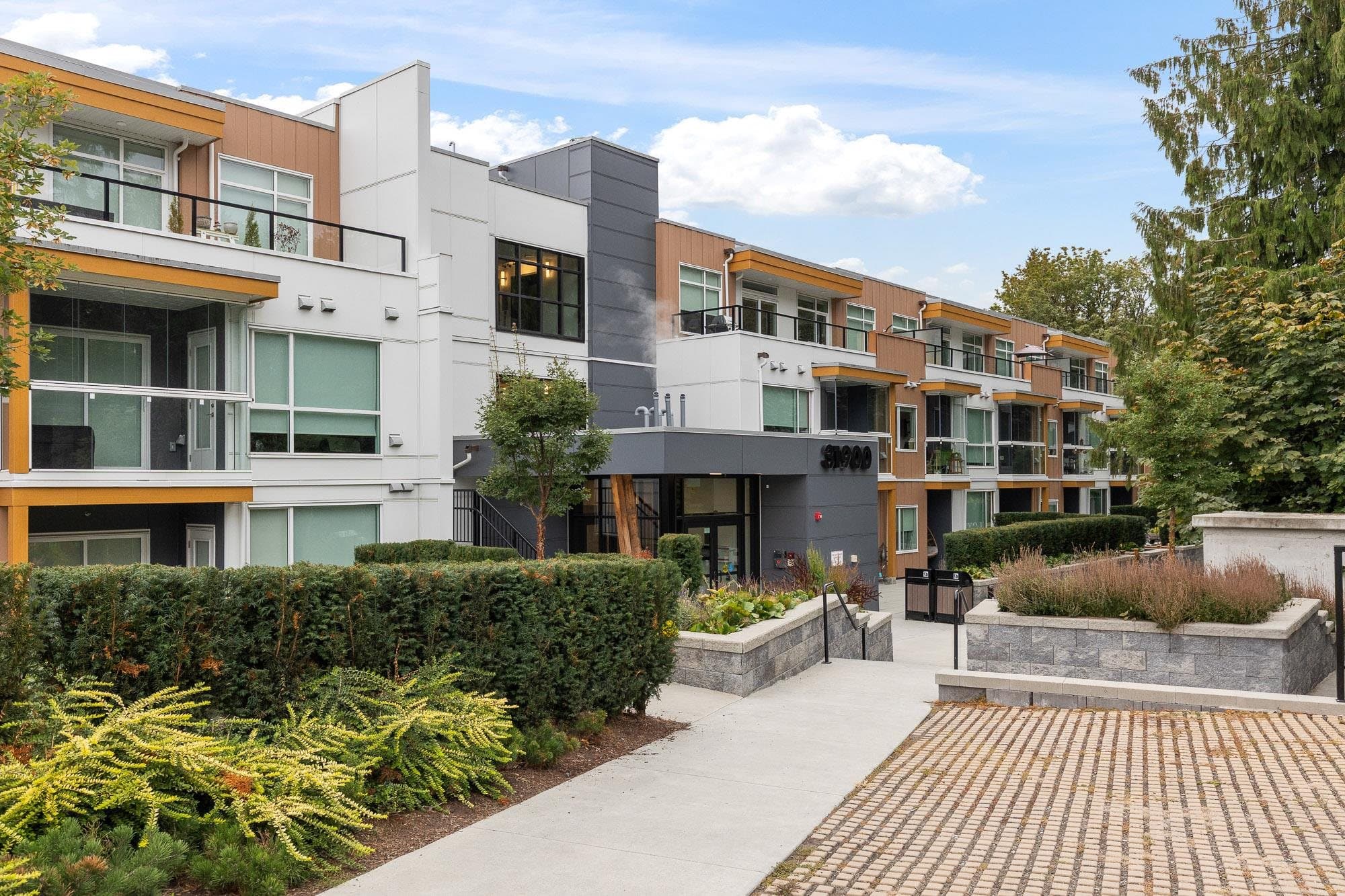 215 - 31900 Raven Avenue, Mission, V2V 0H5 — photo 1