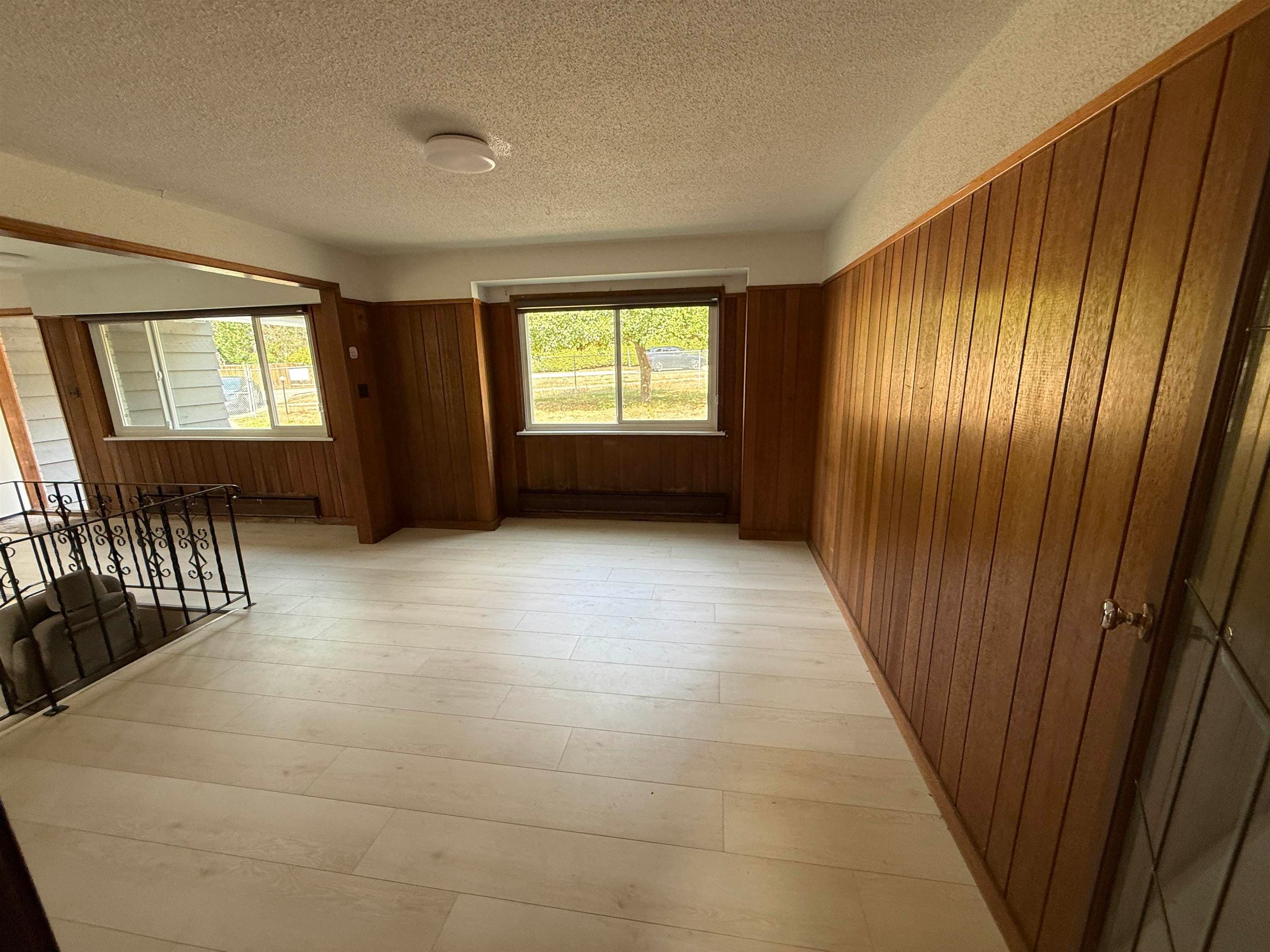 12137 New Mclellan Road, Surrey, V3X 2X9 — photo 5