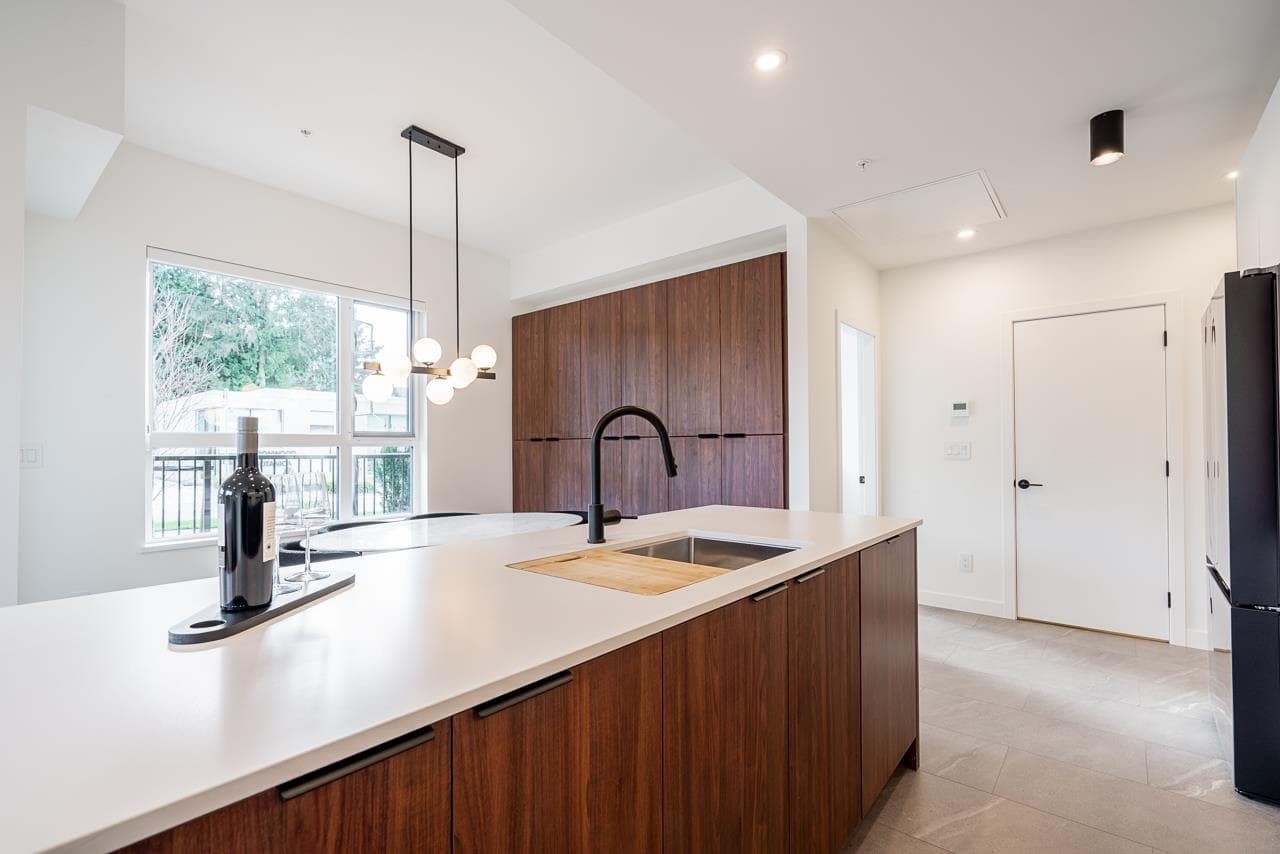 110 - 623 Kemsley Avenue, Coquitlam, V3J 0L8 — photo 5