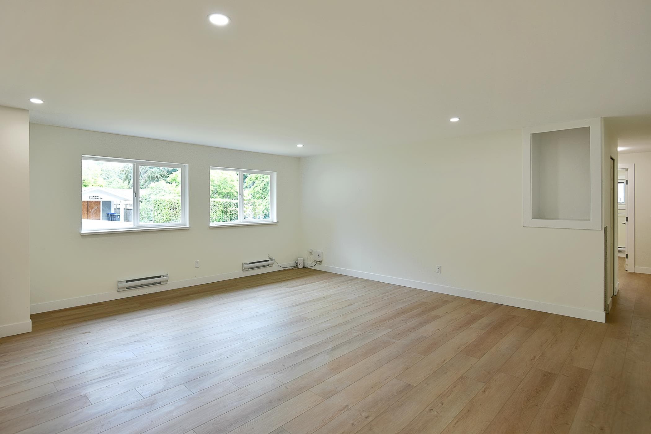 5787 Ebbtide Street, Sechelt, V0N 0B7 — photo 2
