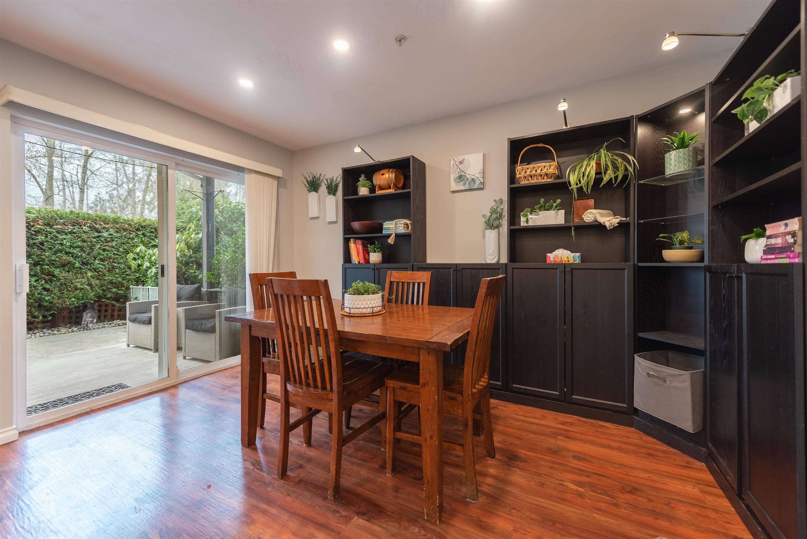 111 - 5711 Ebbtide Street, Sechelt, V7Z 0J5 — photo 4