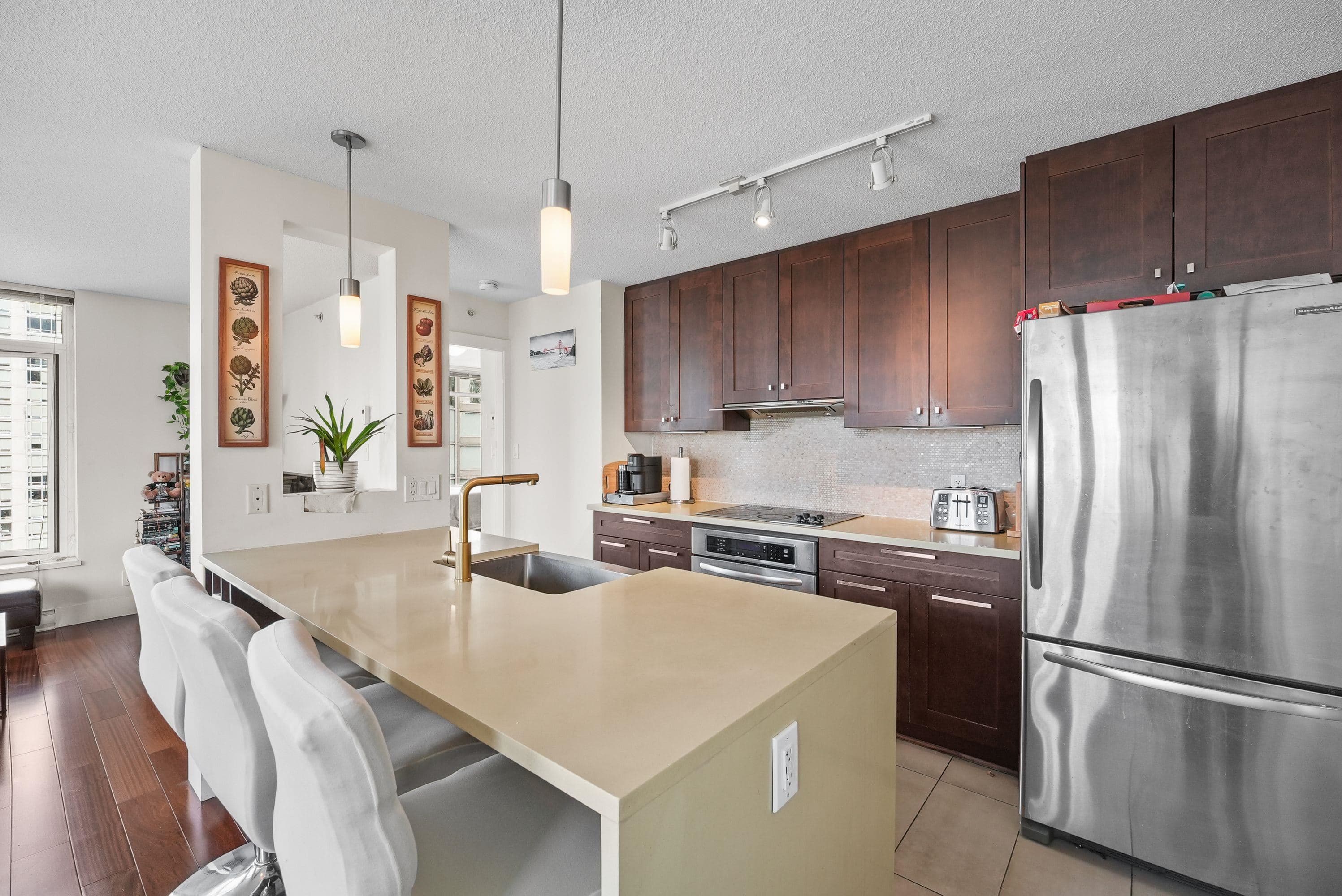 1901 - 888 Homer Street, Vancouver, V6B 0H7 — photo 2