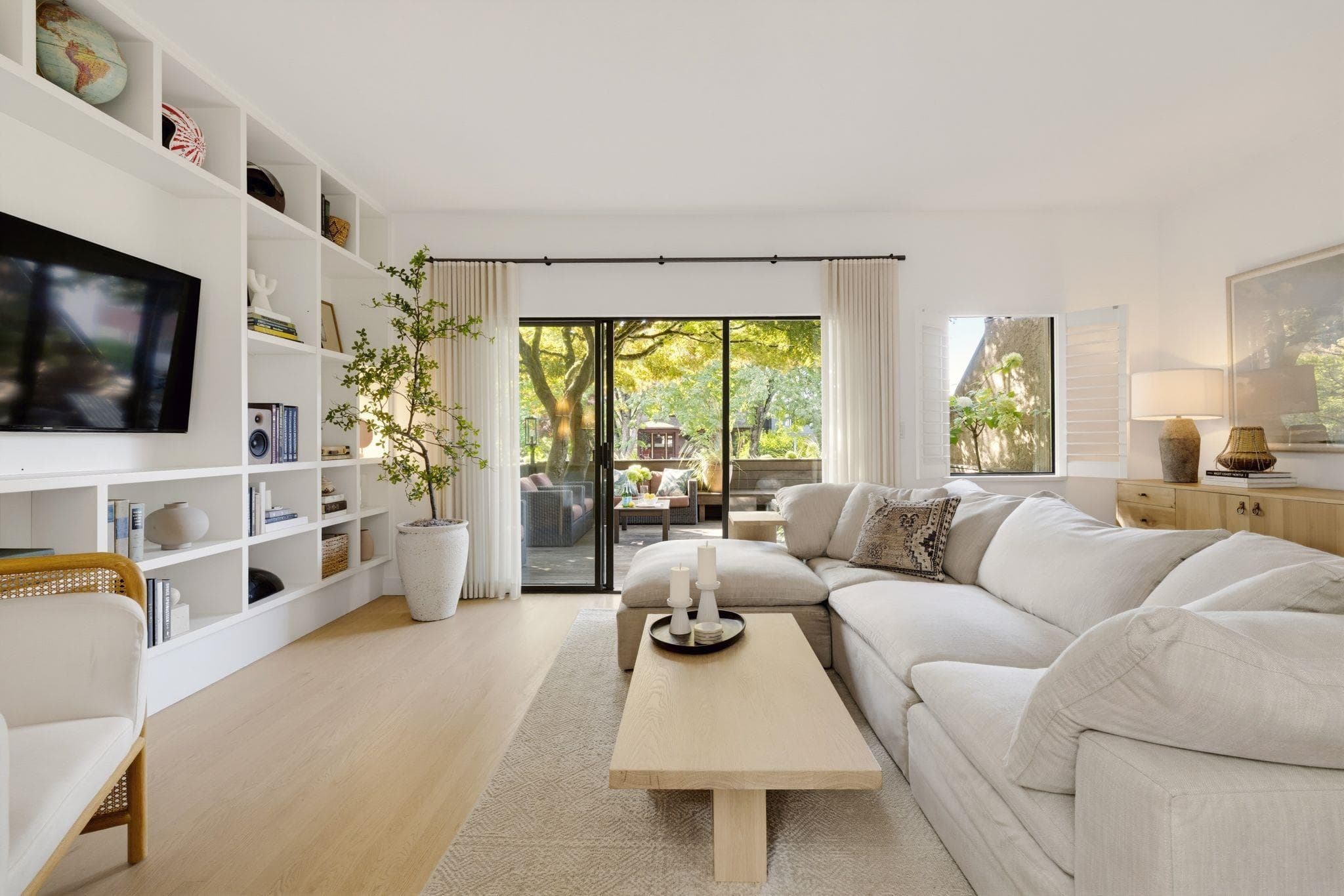 3 - 226 E 10th Street, North Vancouver, V7L 2E1 — photo 3