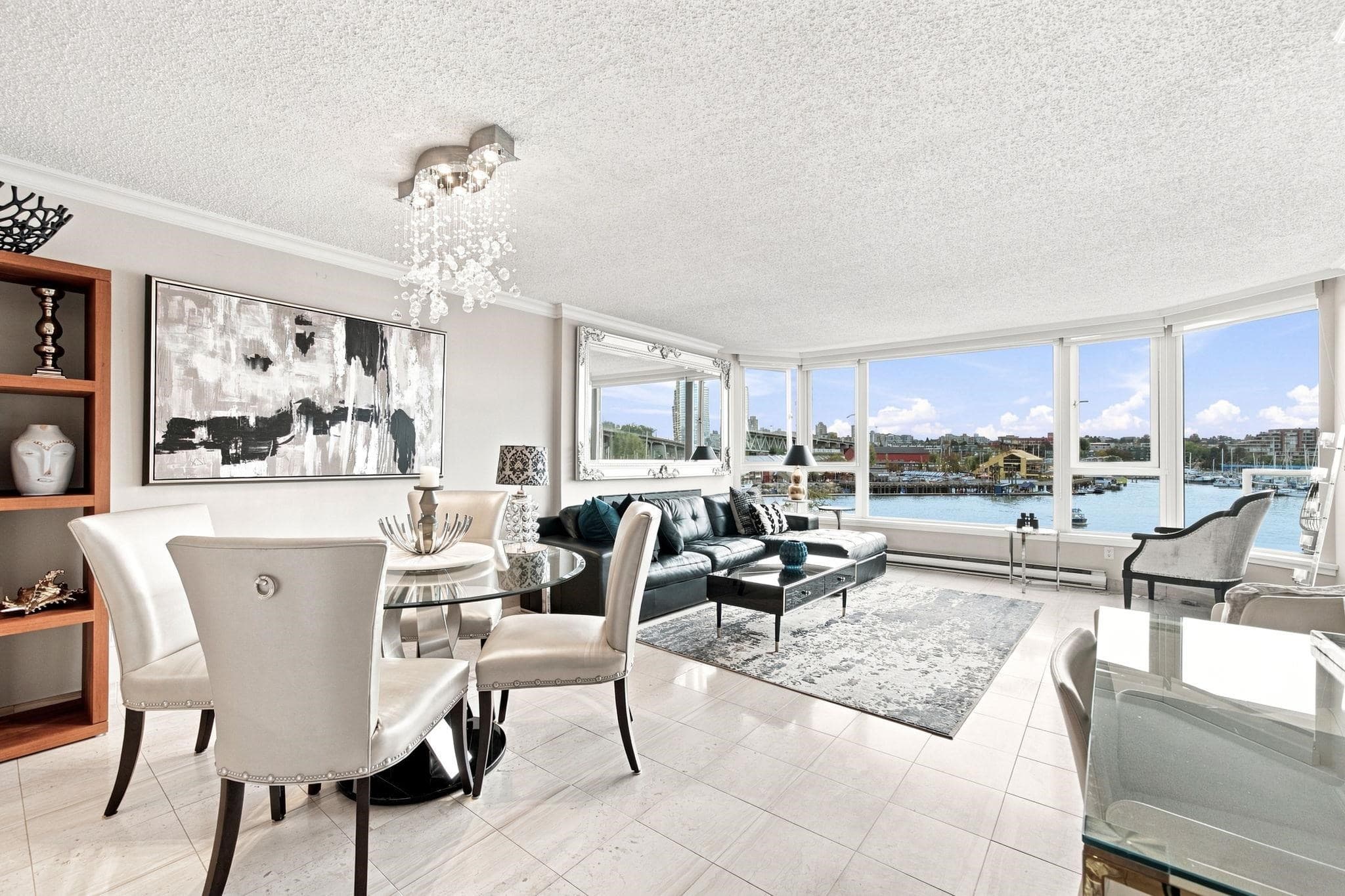 304-1675 Hornby Street, Vancouver, V6Z 2M3 — photo 2