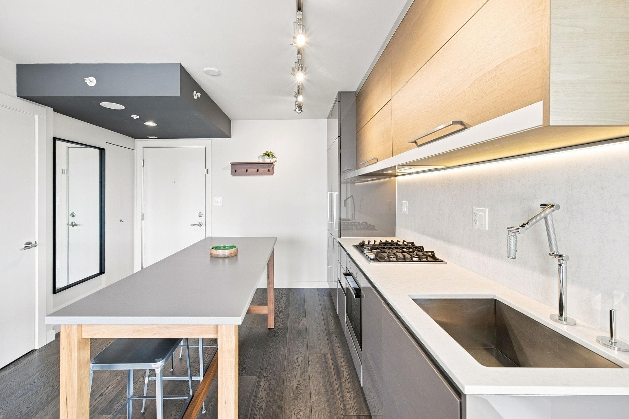 1006 - 189 Keefer Street, Vancouver, V6A 0C8 — photo 4