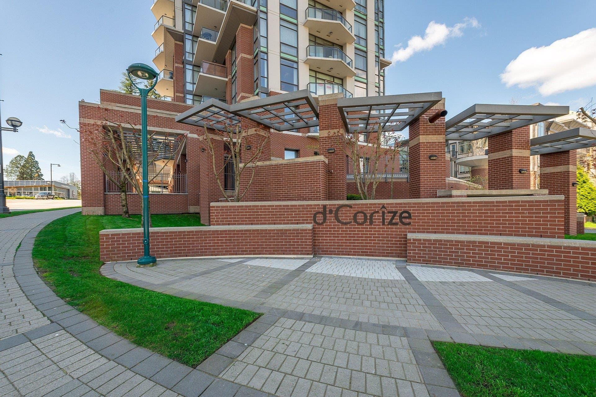 404 - 13399 104 Avenue, Surrey, V3T 0C9 — photo 2