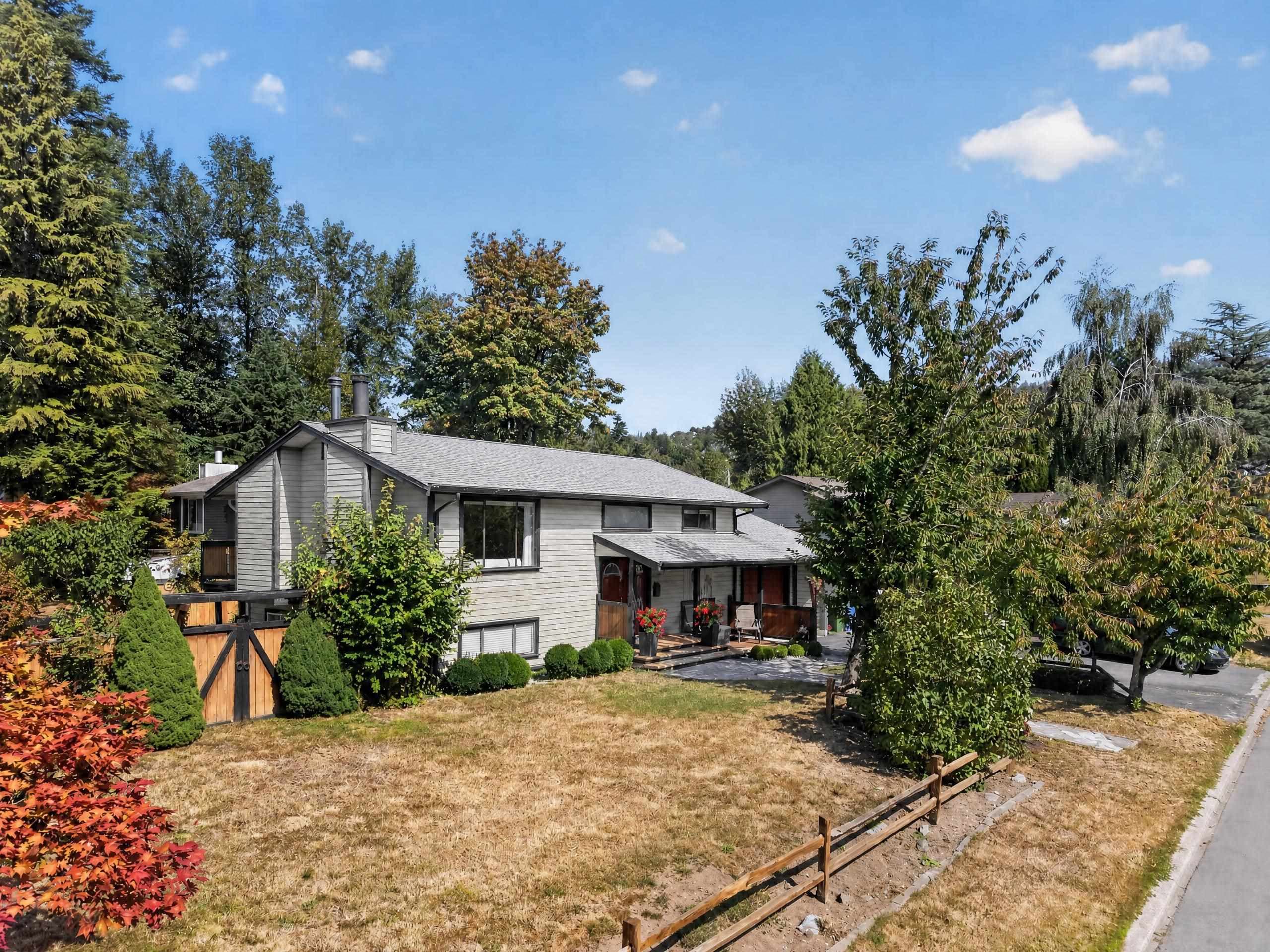 35275 Wells Gray Avenue, Abbotsford, V2S 5X2 — photo 2
