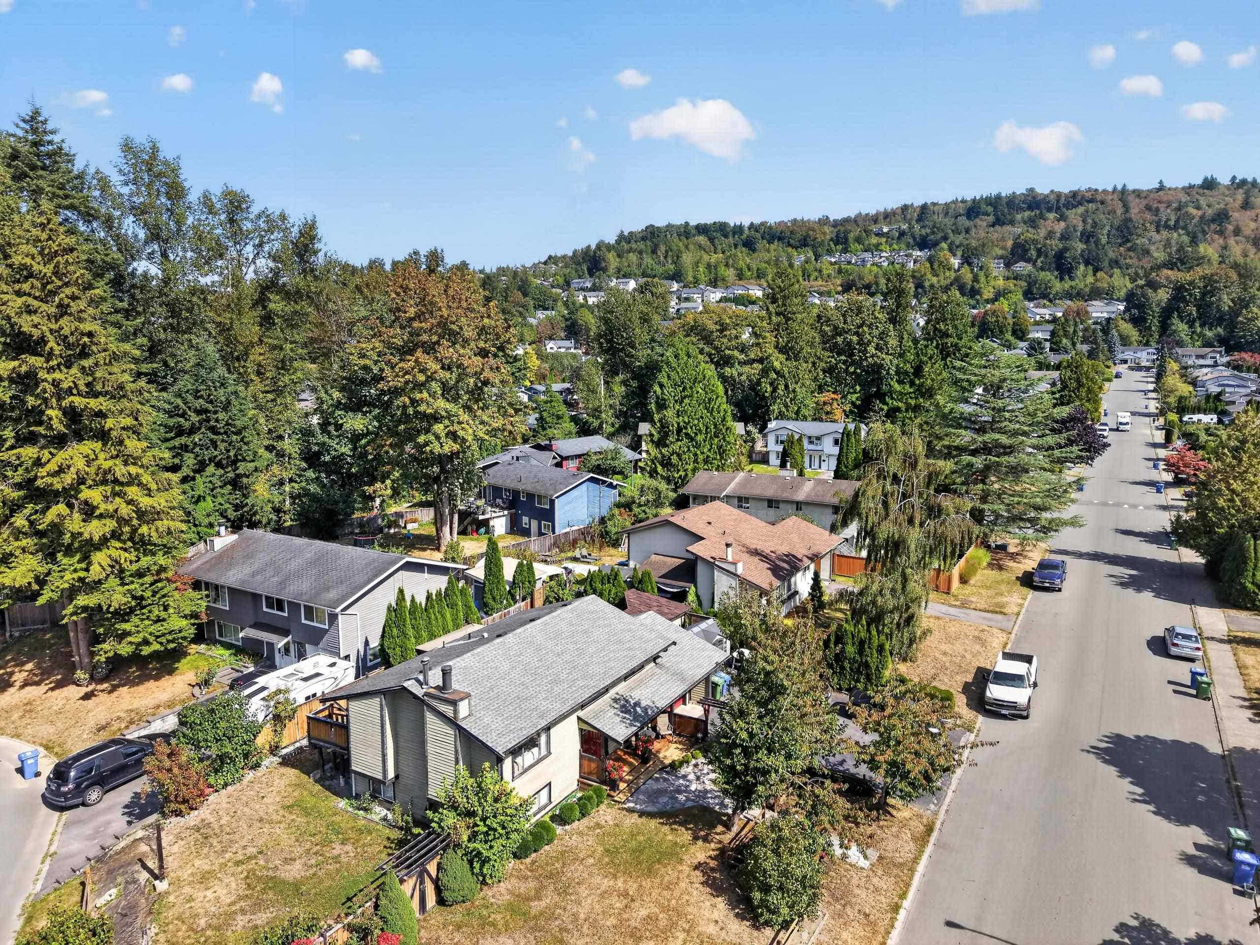 35275 Wells Gray Avenue, Abbotsford, V2S 5X2 — photo 5