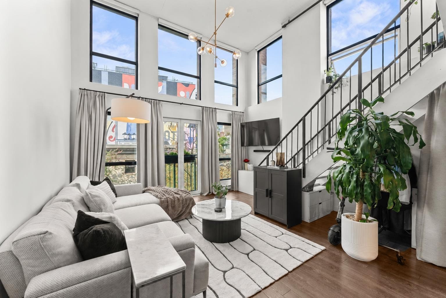 401 - 1 E Cordova Street, Vancouver, V6A 4M3 — photo 2