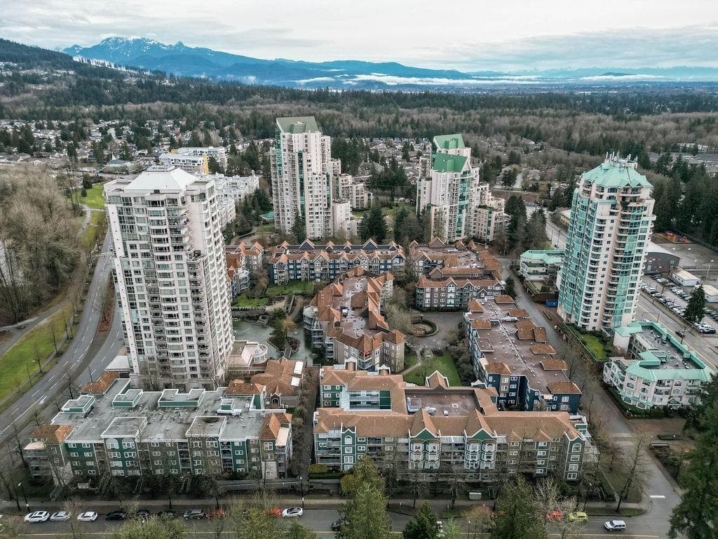 1106 - 3070 Guildford Way, Coquitlam, V3B 7R8 — photo 4