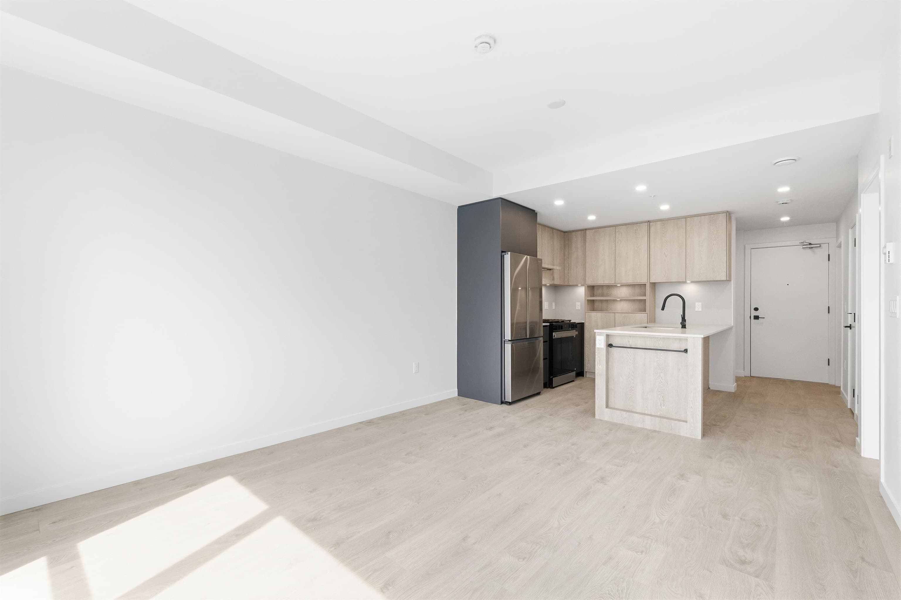 505 - 19577 65b Avenue, Surrey, V4N 6B5 — photo 4