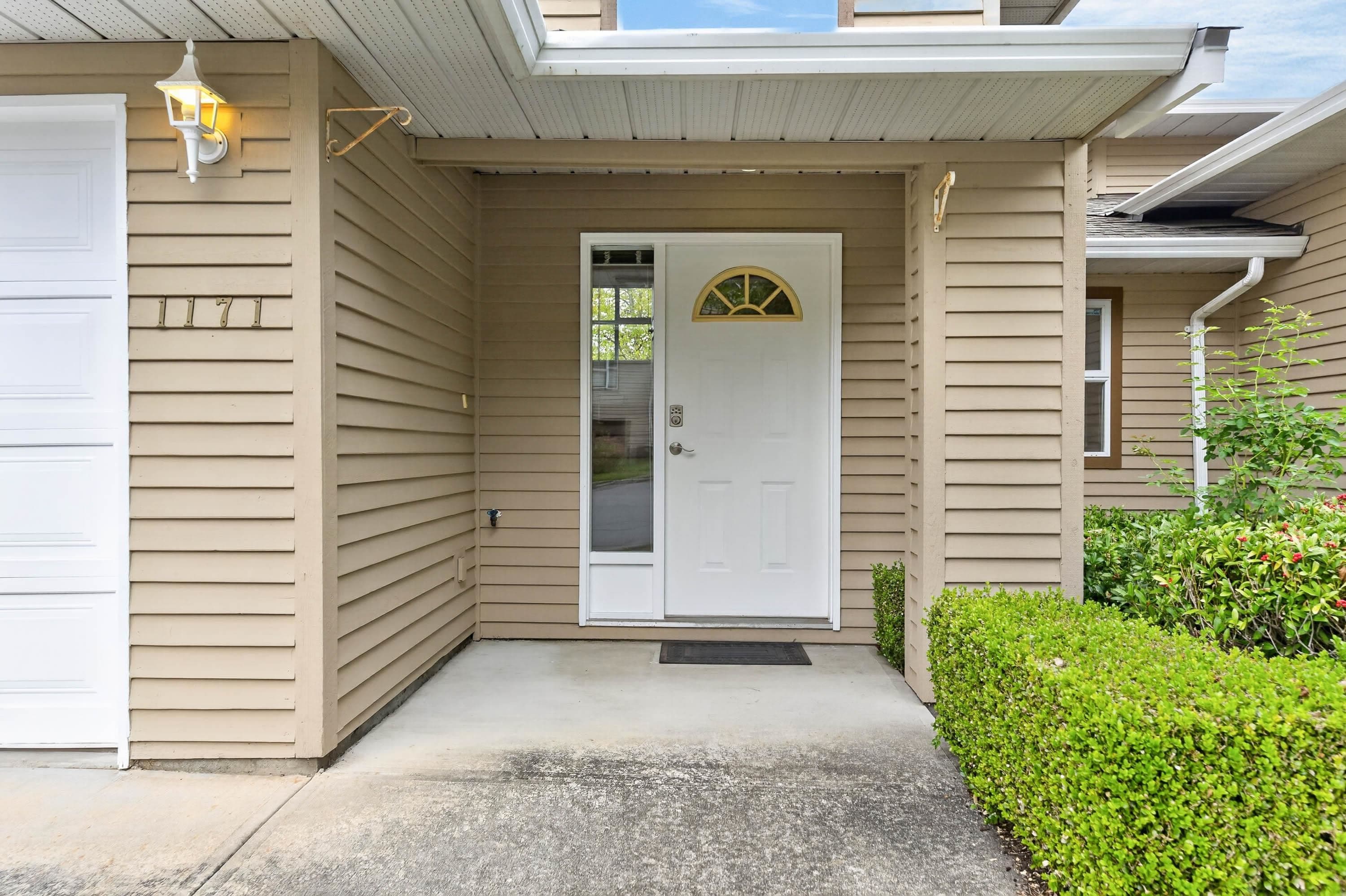 1171 O'flaherty Gate, Port Coquitlam, V3C 6H2 — photo 2