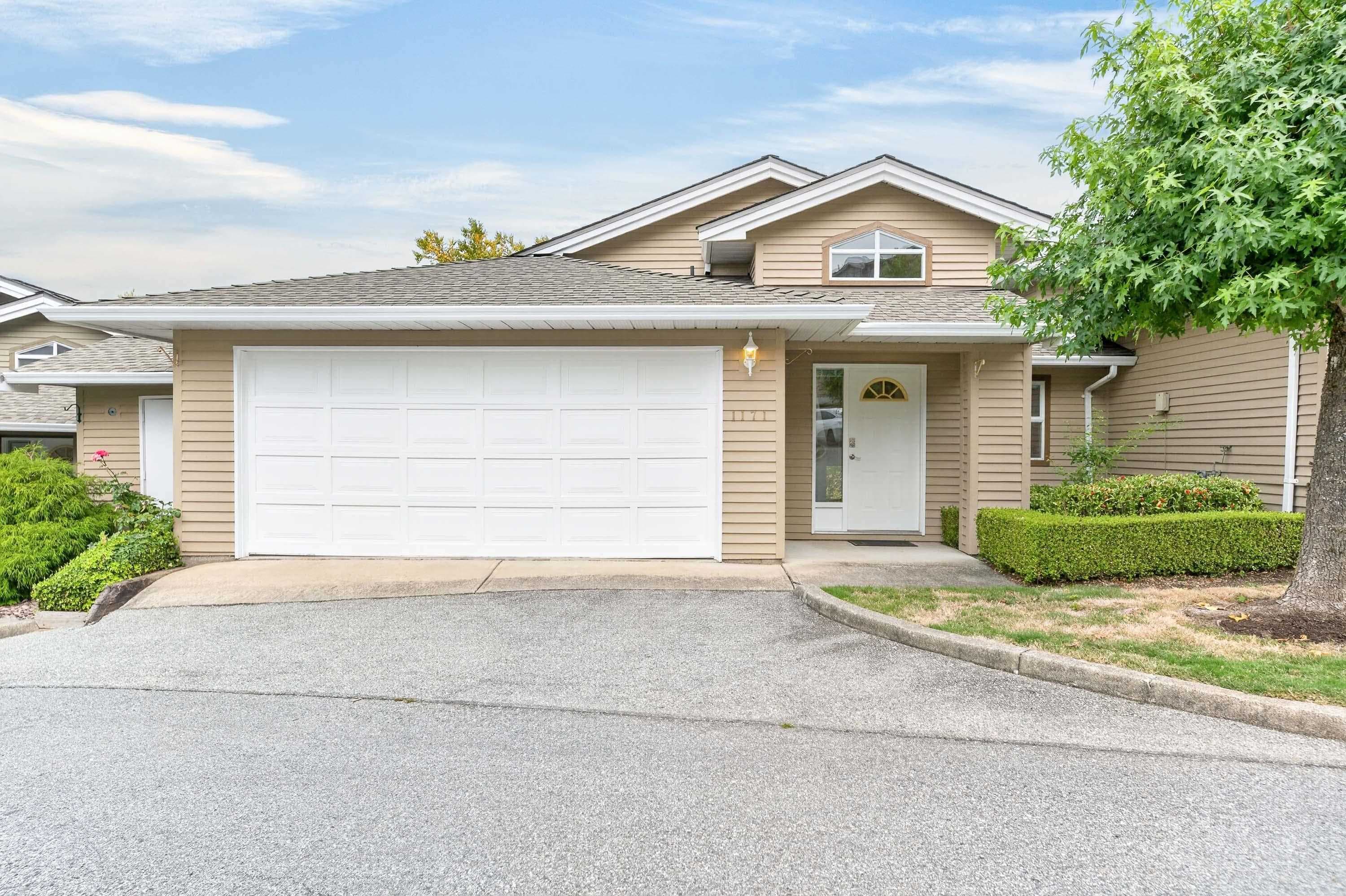 1171 O'flaherty Gate, Port Coquitlam, V3C 6H2 — photo 1