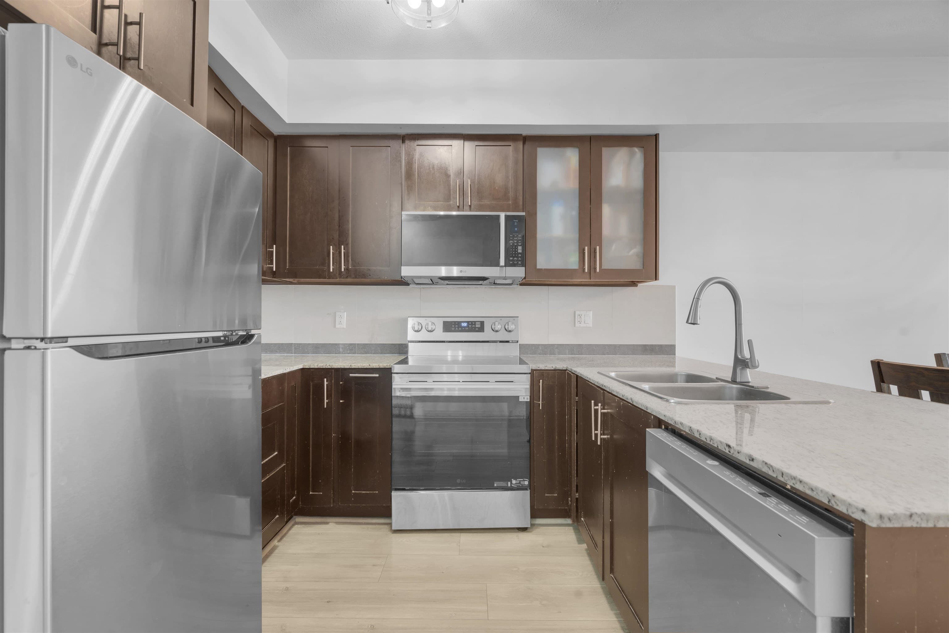235 - 13958 108 Avenue, Surrey, V3T 0B4 — photo 5