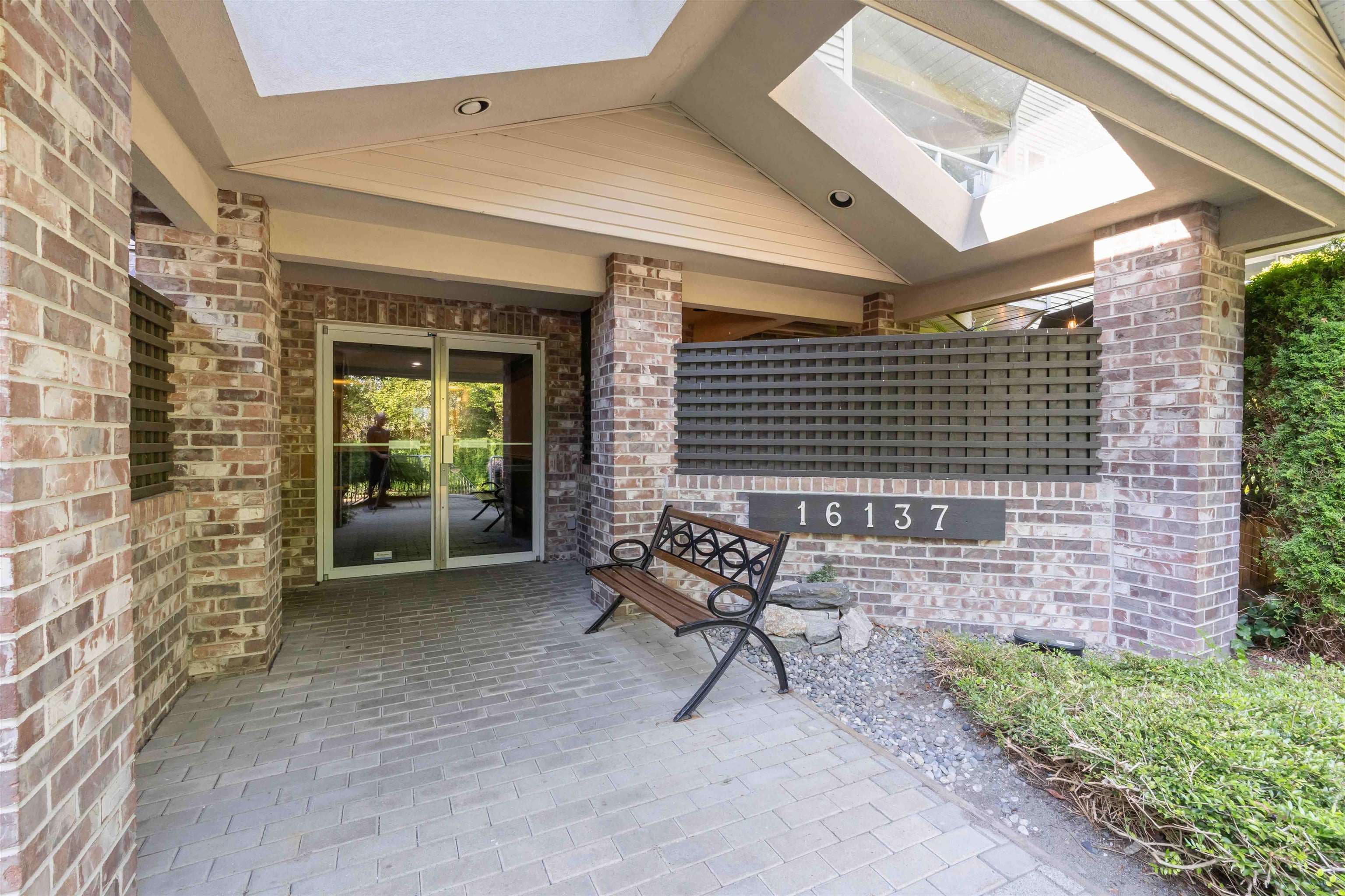 105 - 16137 83 Avenue, Surrey, V4N 0N1 — photo 3