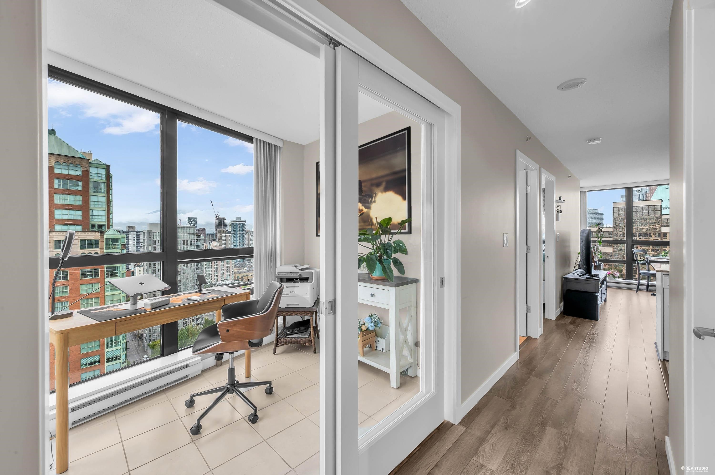 23XX - 938 Smithe Street, Vancouver, V6Z 3H8 — photo 2