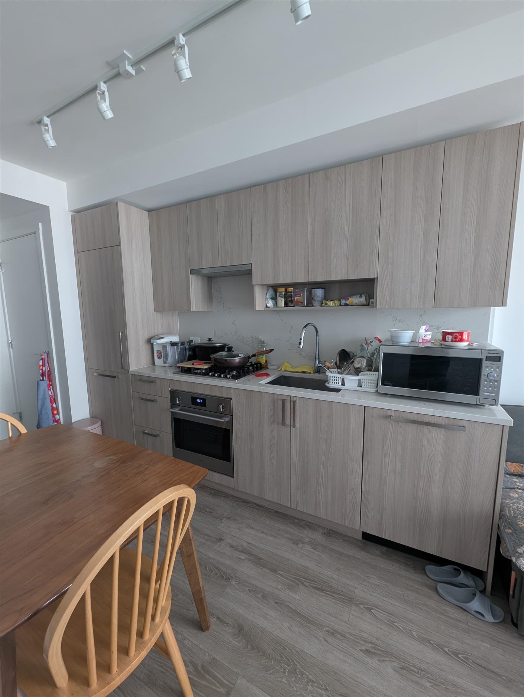 #915 - 13350 Central Avenue, Surrey, V3T 0S1 — photo 5