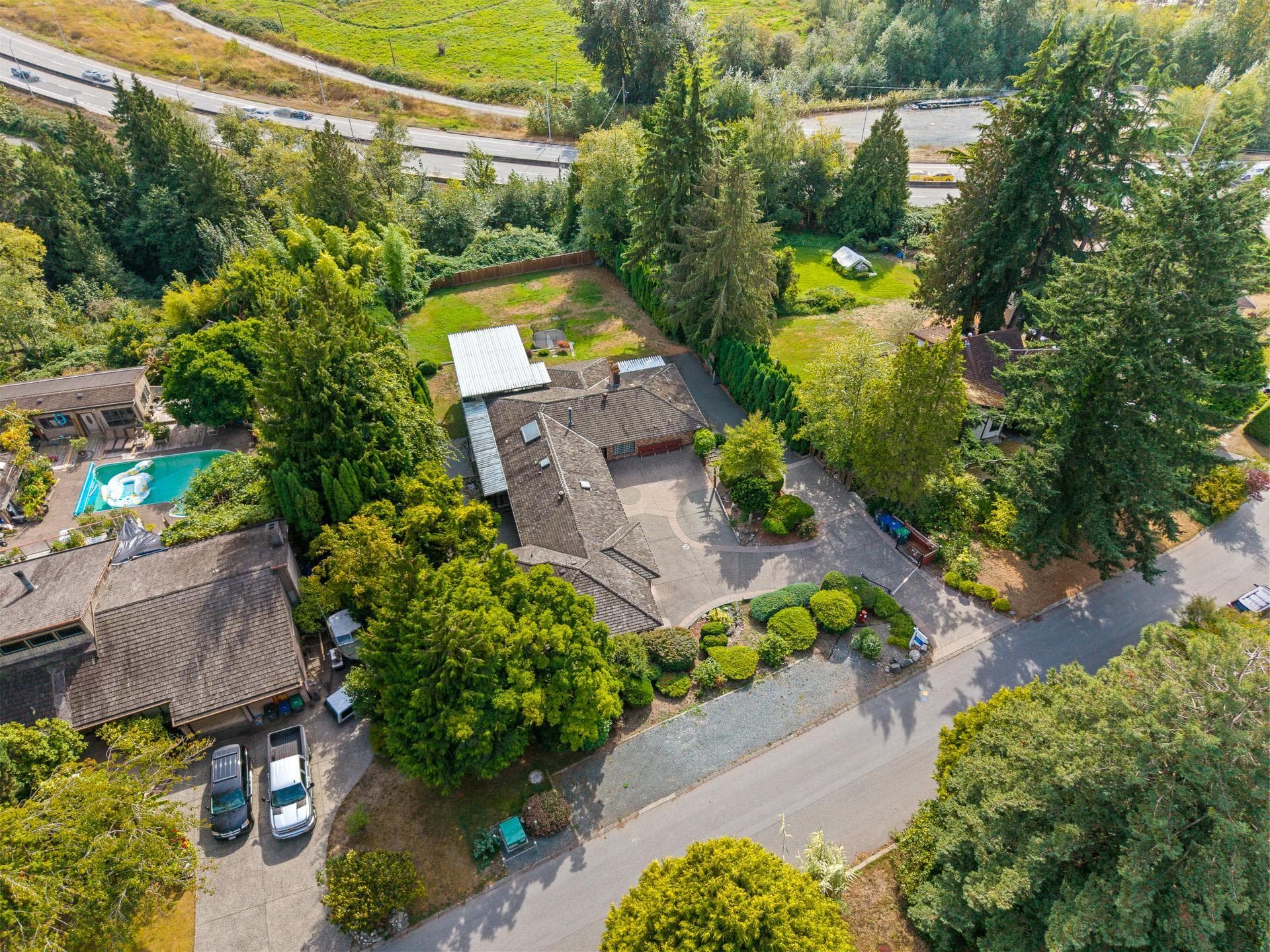 14534 Lombard Place, Surrey, V3X 1B5 — photo 1